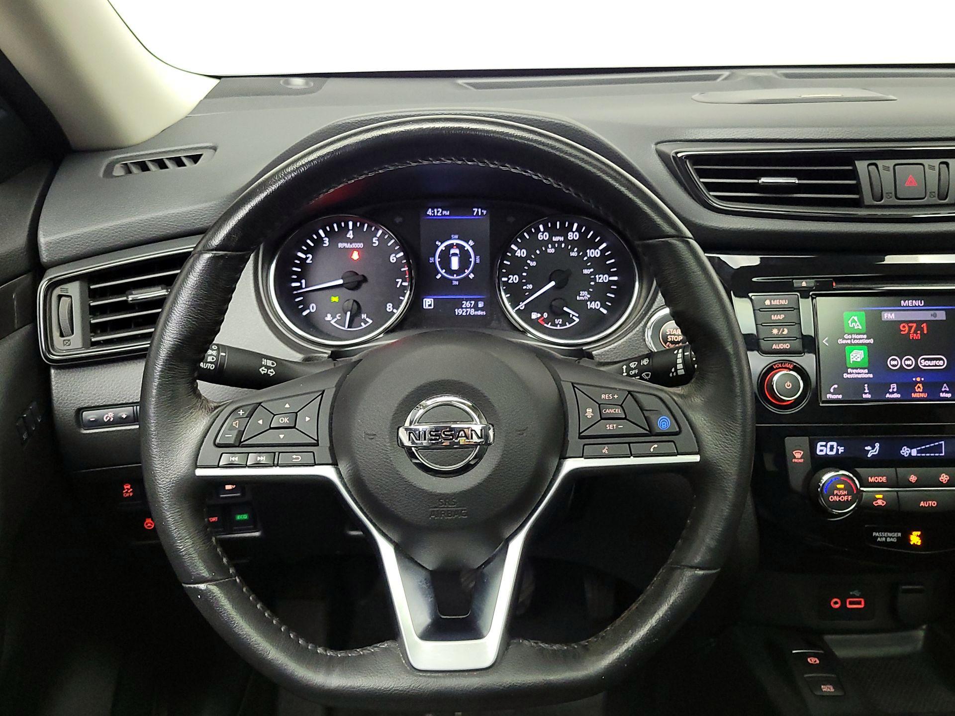 Thumbnail: 2019 Nissan Rogue - 10