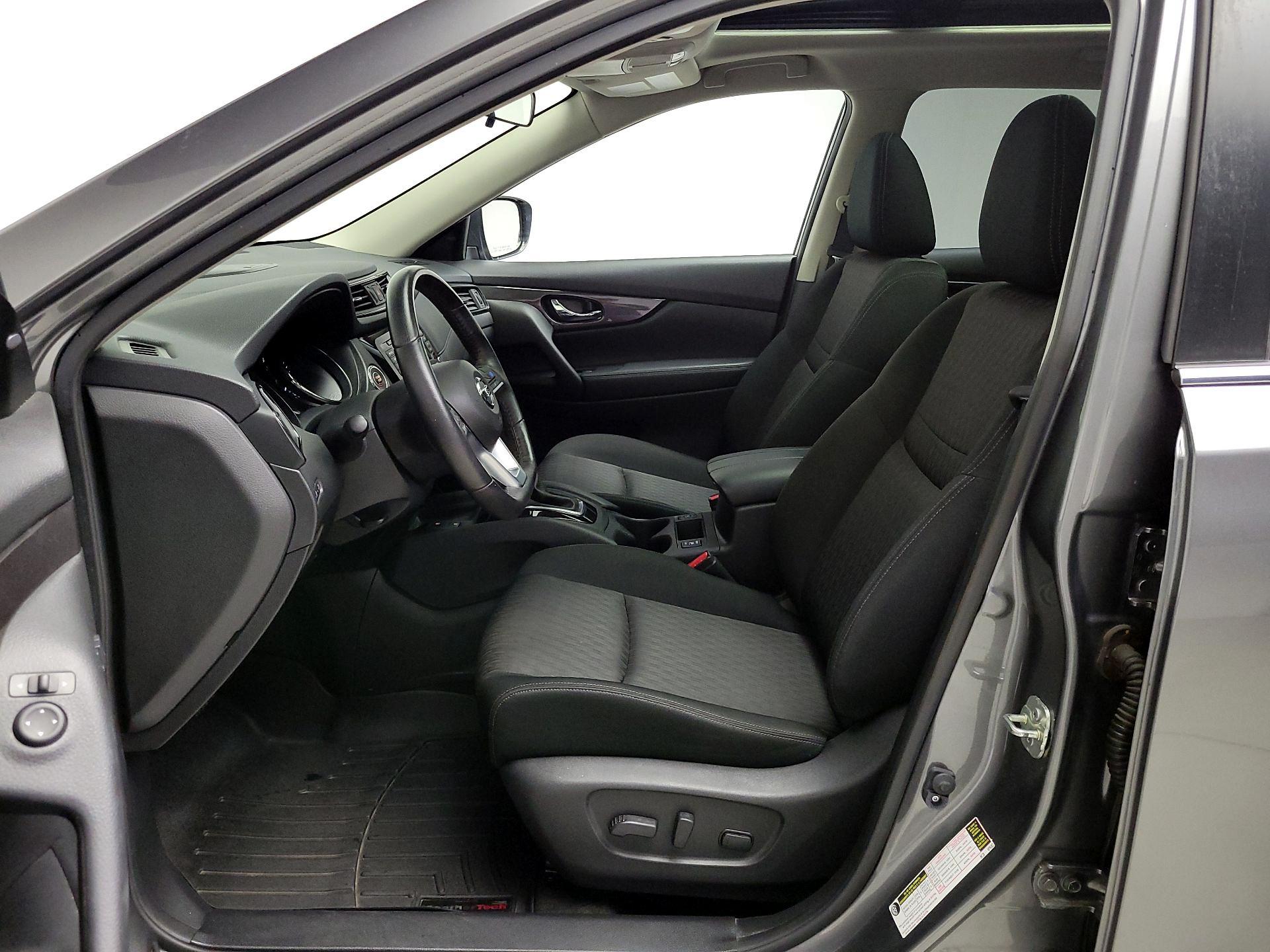 Thumbnail: 2019 Nissan Rogue - 11
