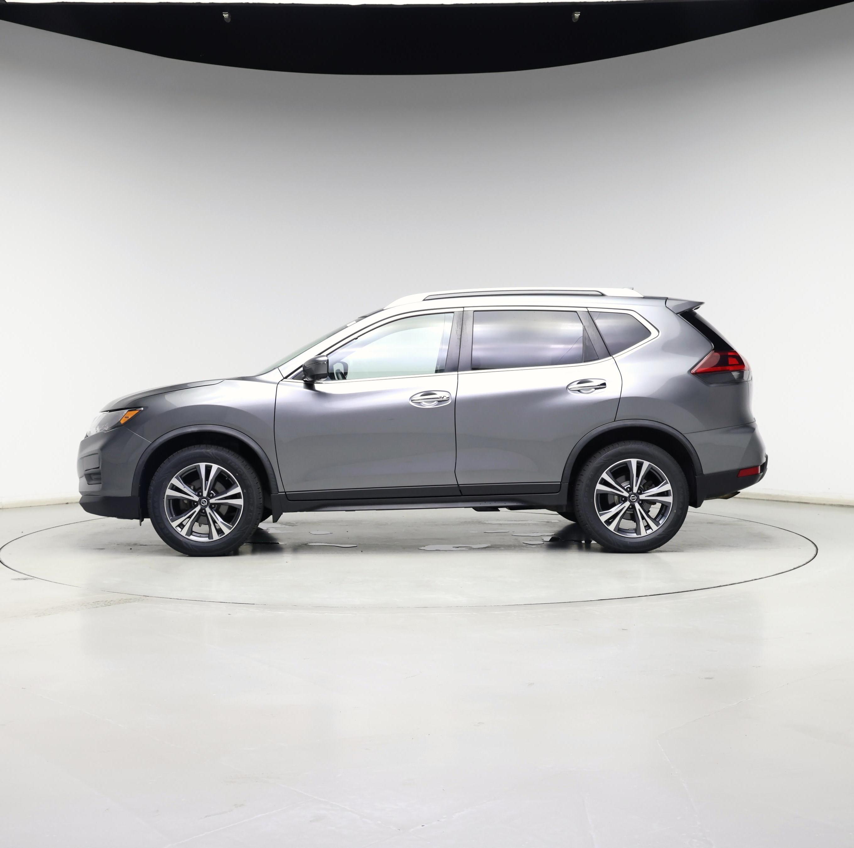 Thumbnail: 2019 Nissan Rogue - 3