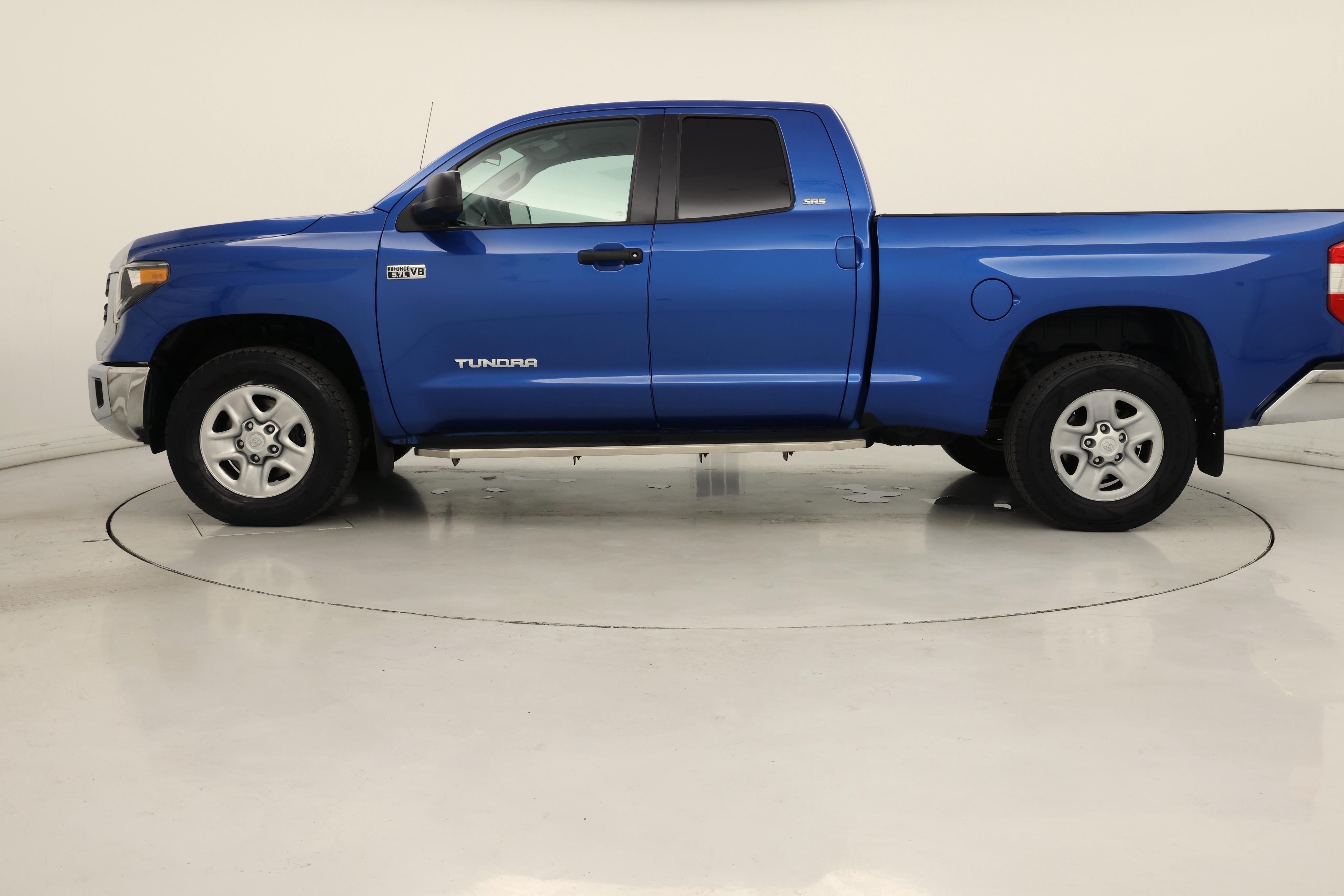 Thumbnail: 2018 Toyota Tundra - 3