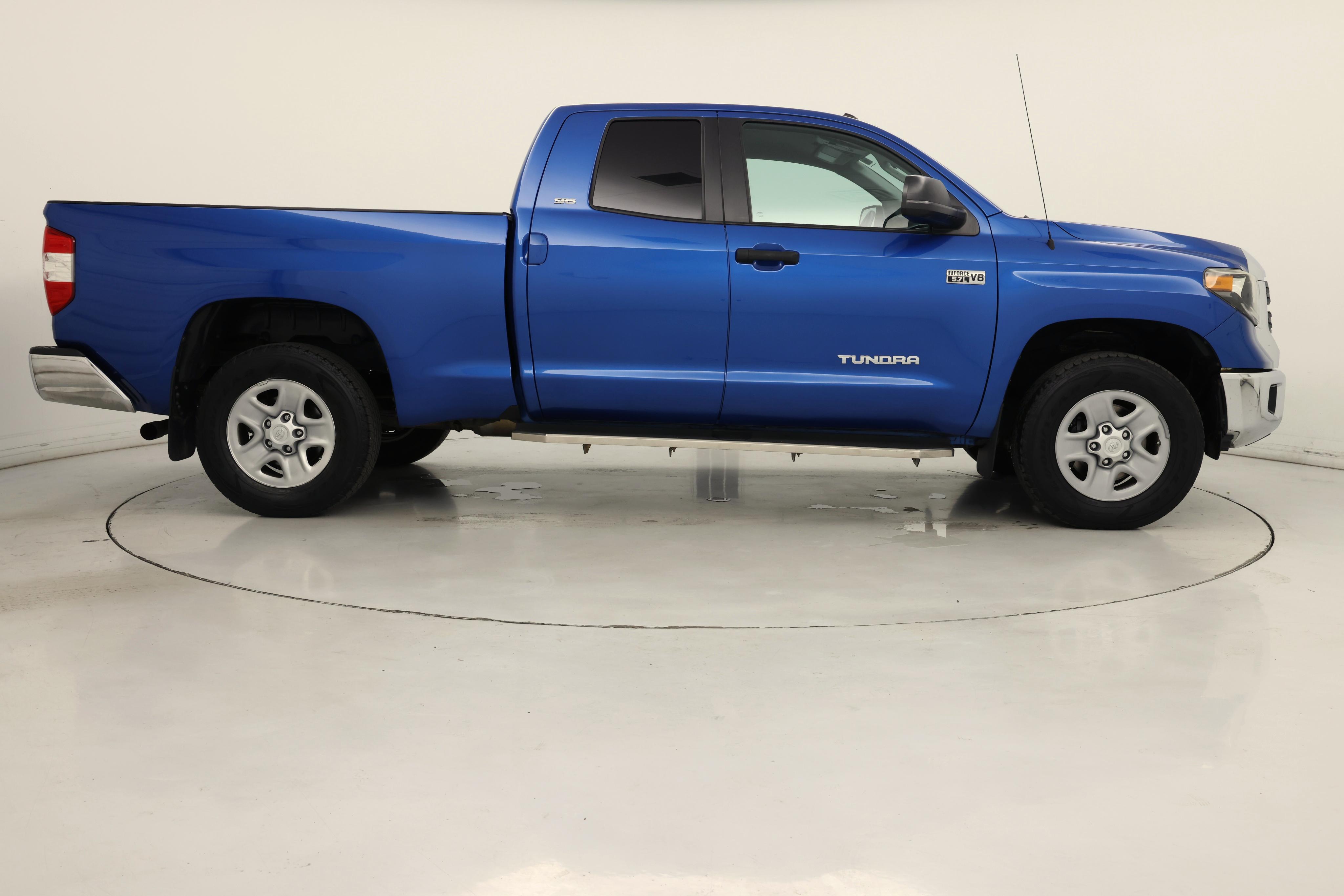 Thumbnail: 2018 Toyota Tundra - 7