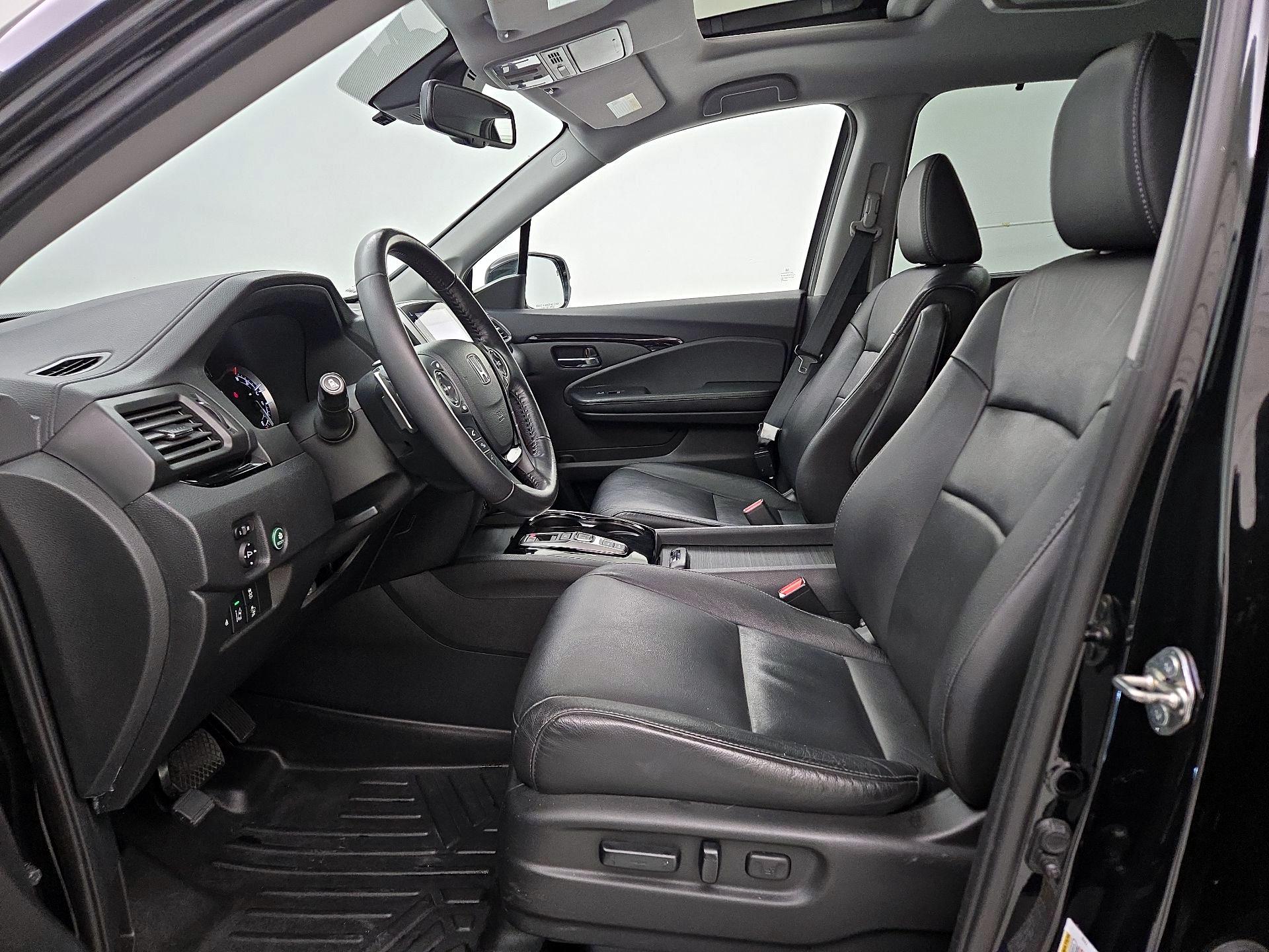 Thumbnail: 2018 Honda Pilot - 11
