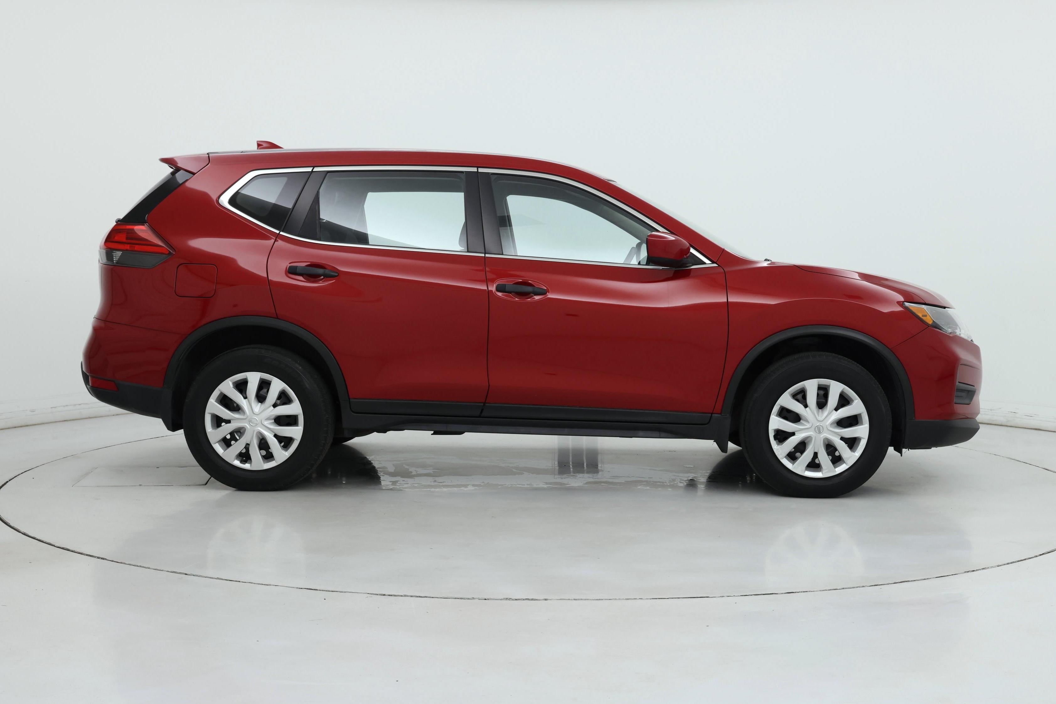 Thumbnail: 2017 Nissan Rogue - 7