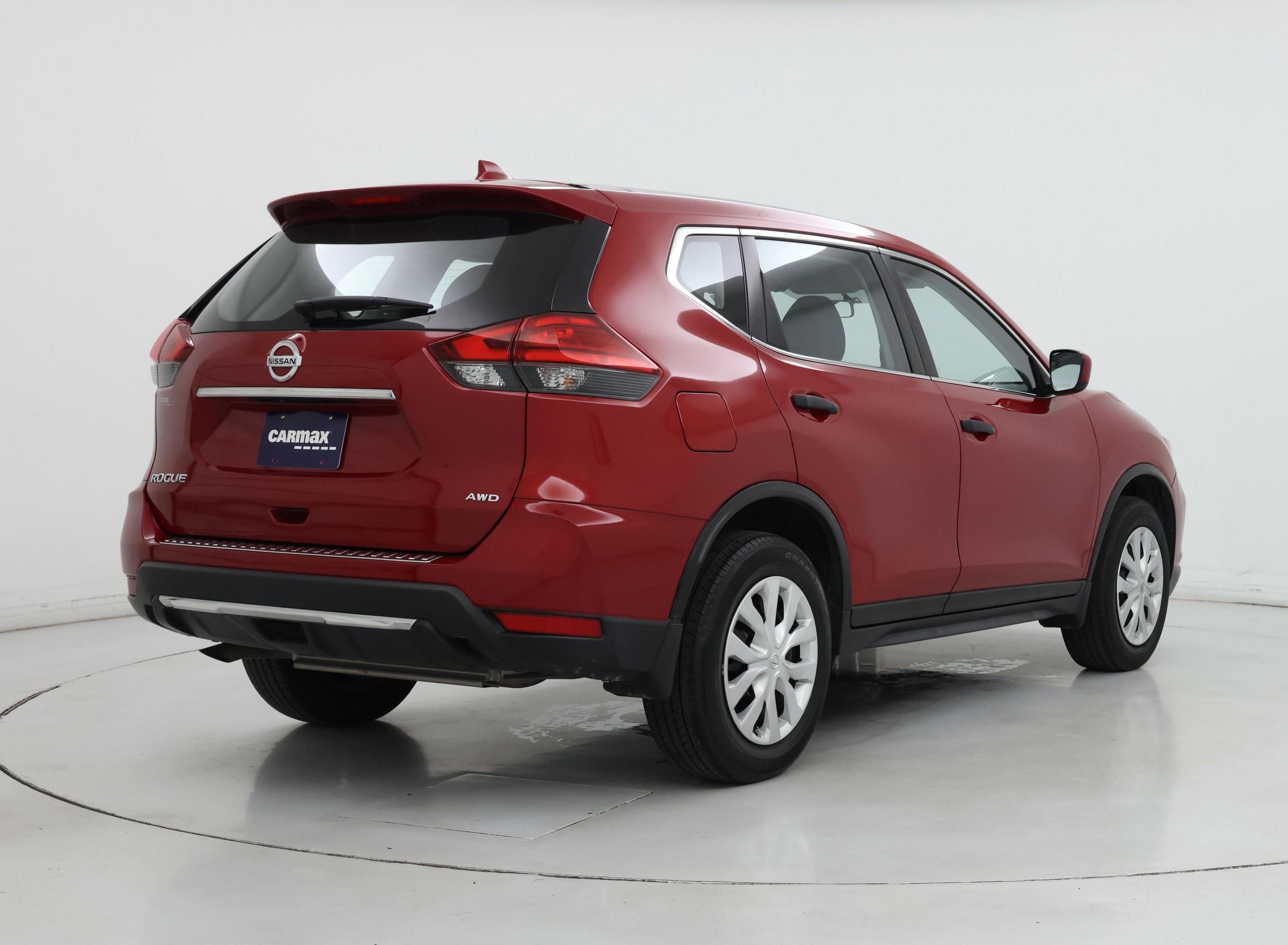 Thumbnail: 2017 Nissan Rogue - 8