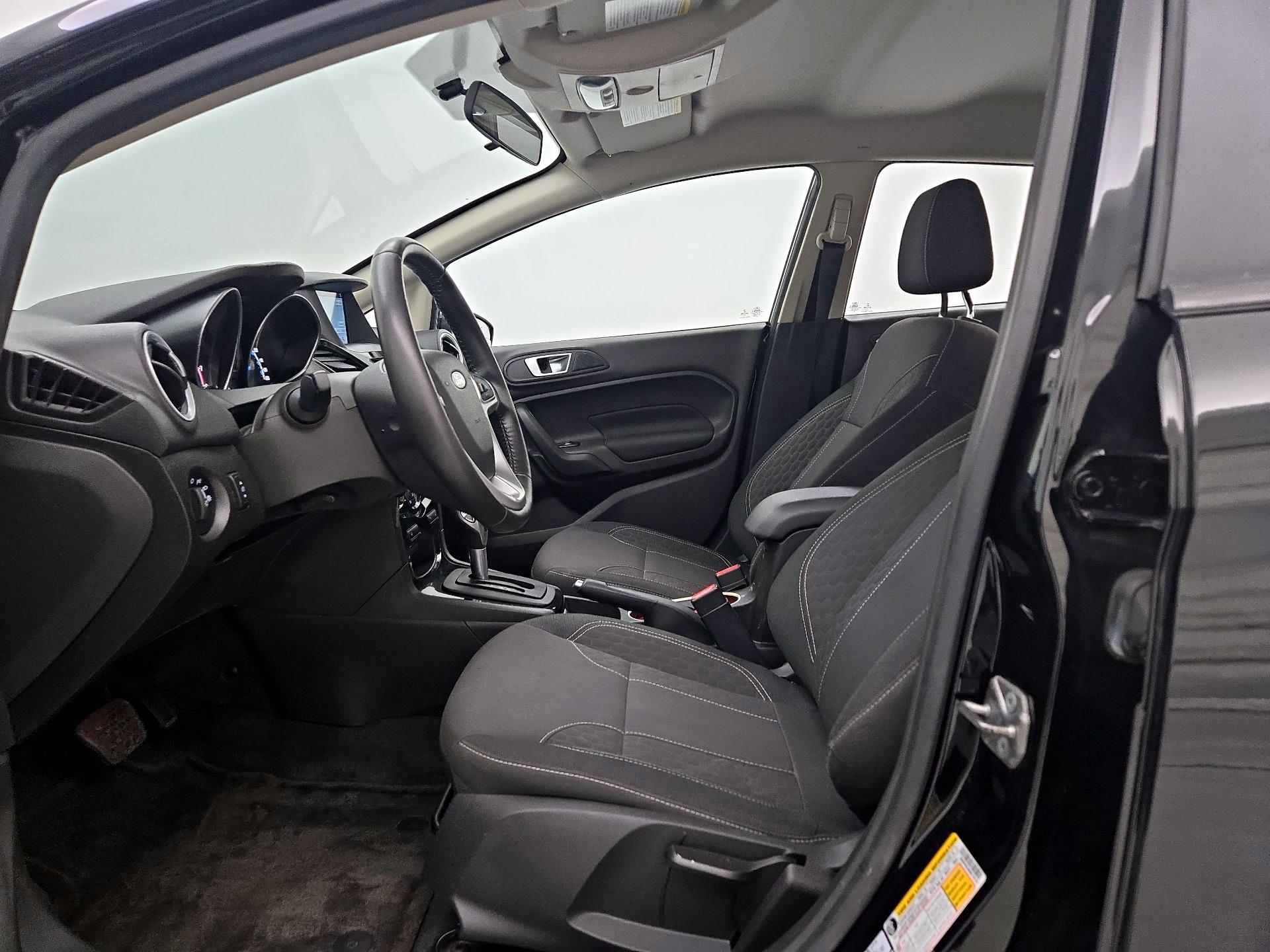 Thumbnail: 2016 Ford Fiesta - 11