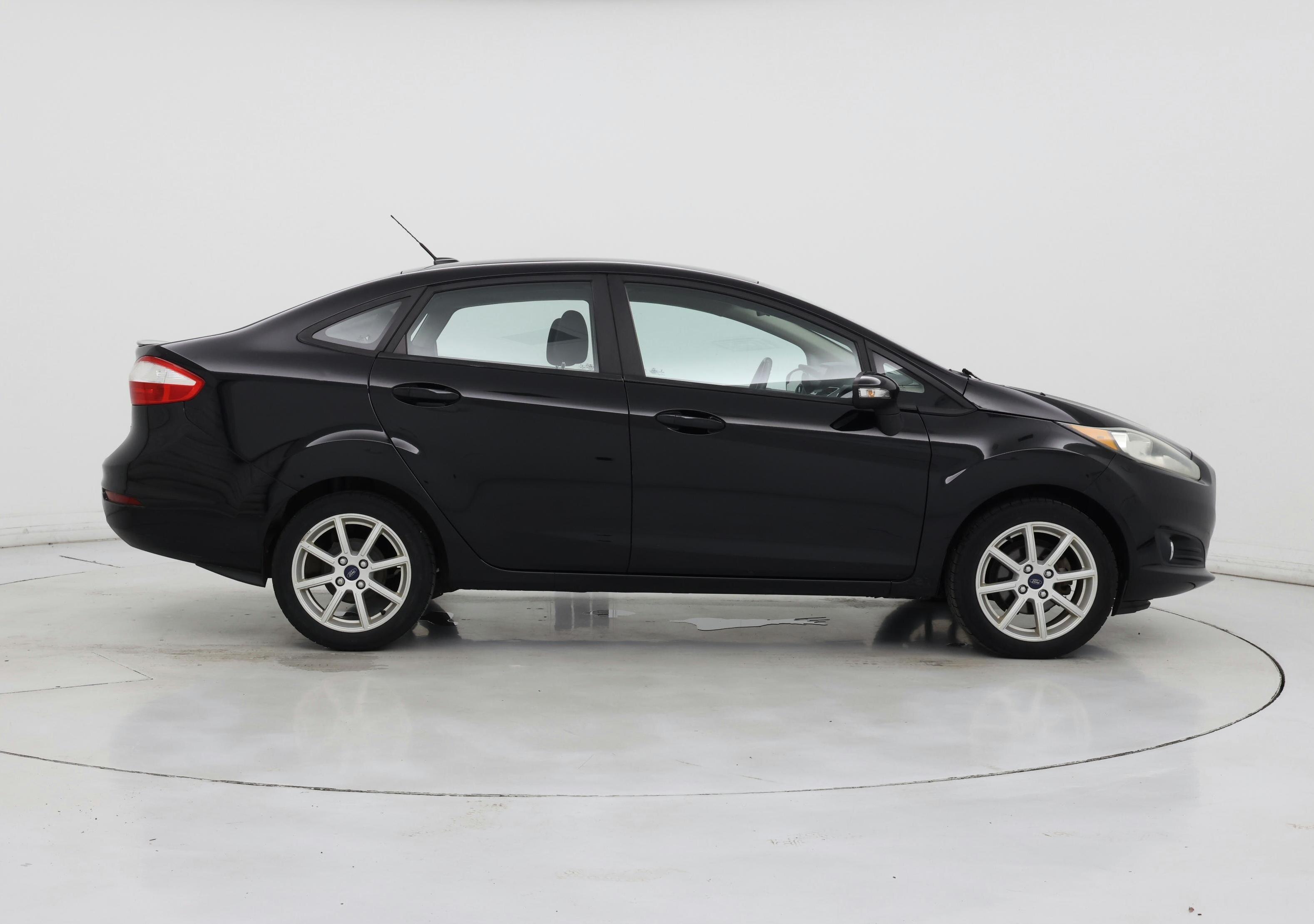 Thumbnail: 2016 Ford Fiesta - 7
