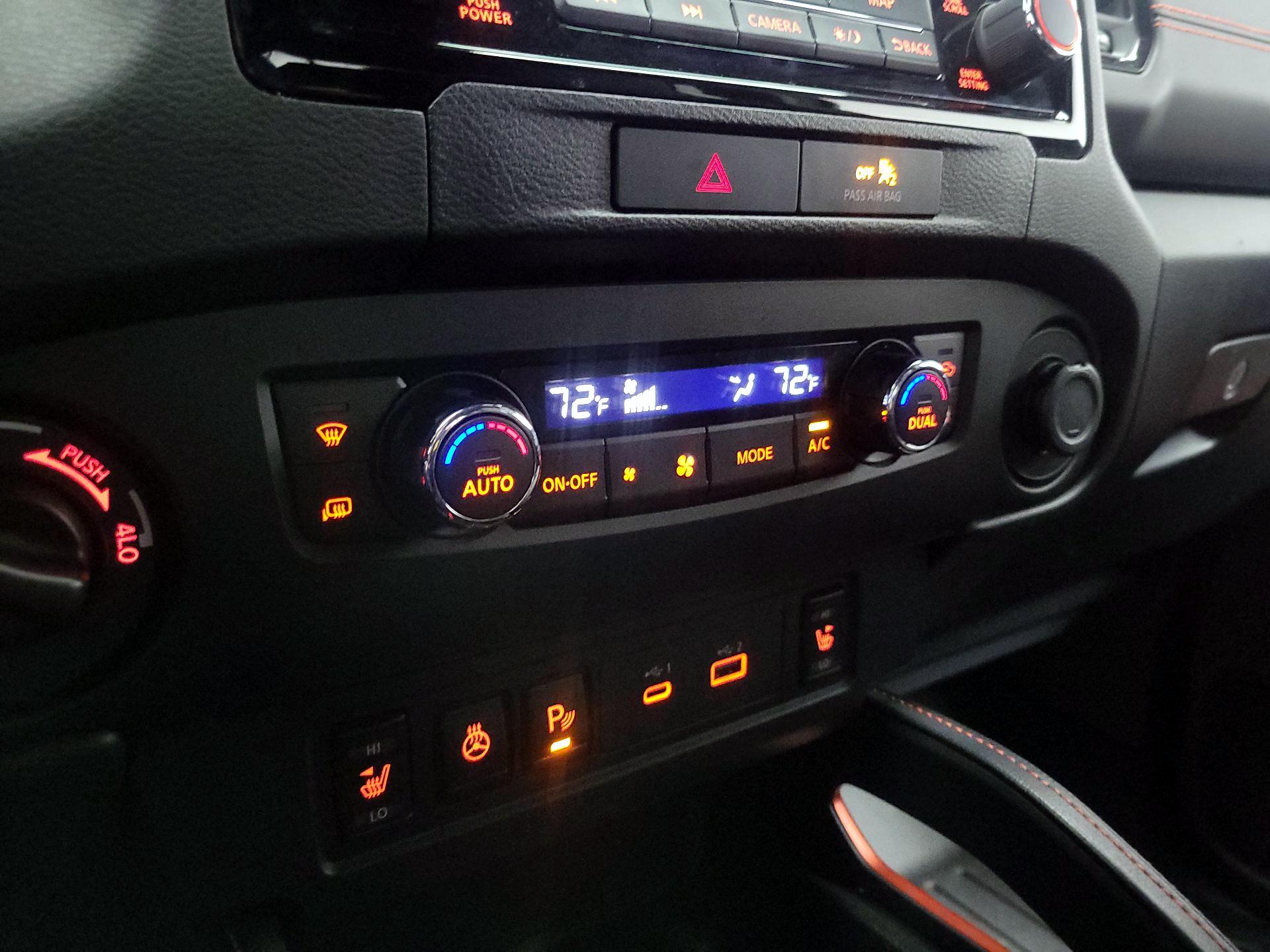 Thumbnail: 2022 Nissan Frontier - 17