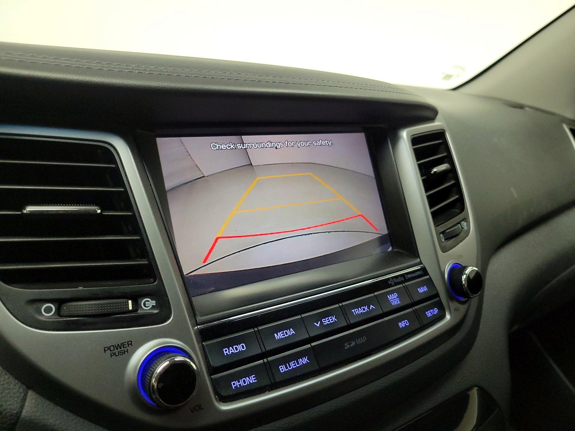 Thumbnail: 2016 Hyundai Tucson - 15