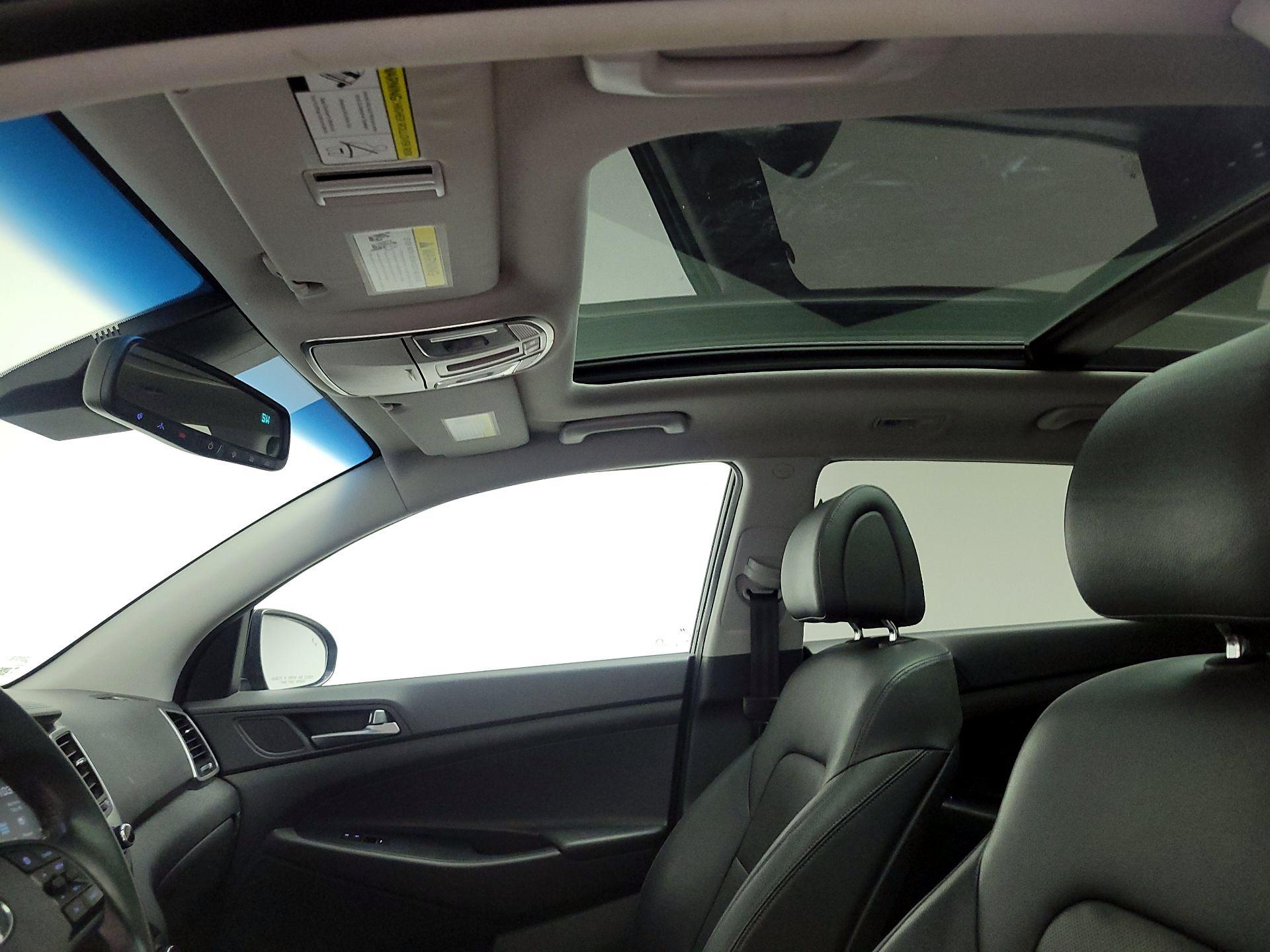 Thumbnail: 2016 Hyundai Tucson - 20