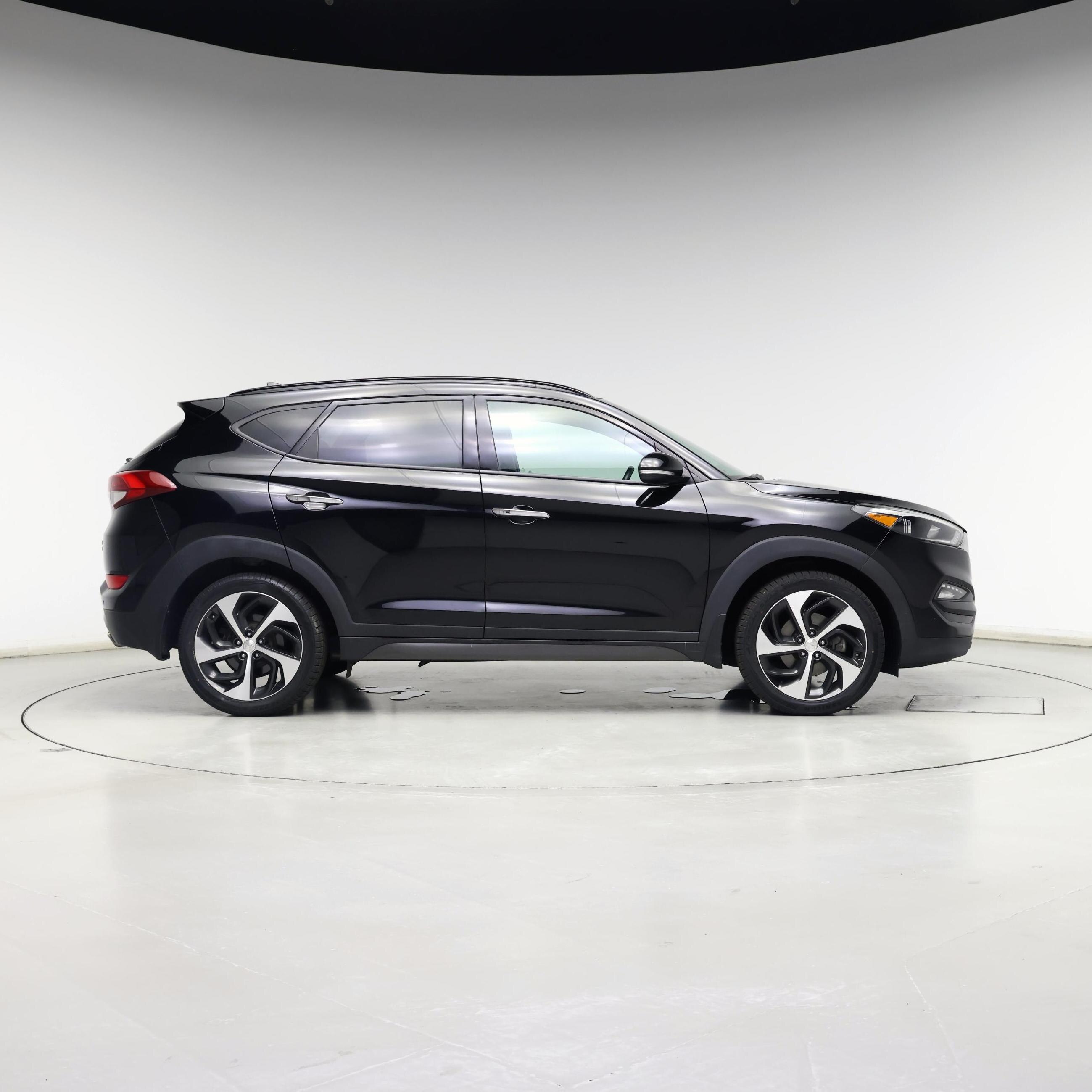 Thumbnail: 2016 Hyundai Tucson - 7