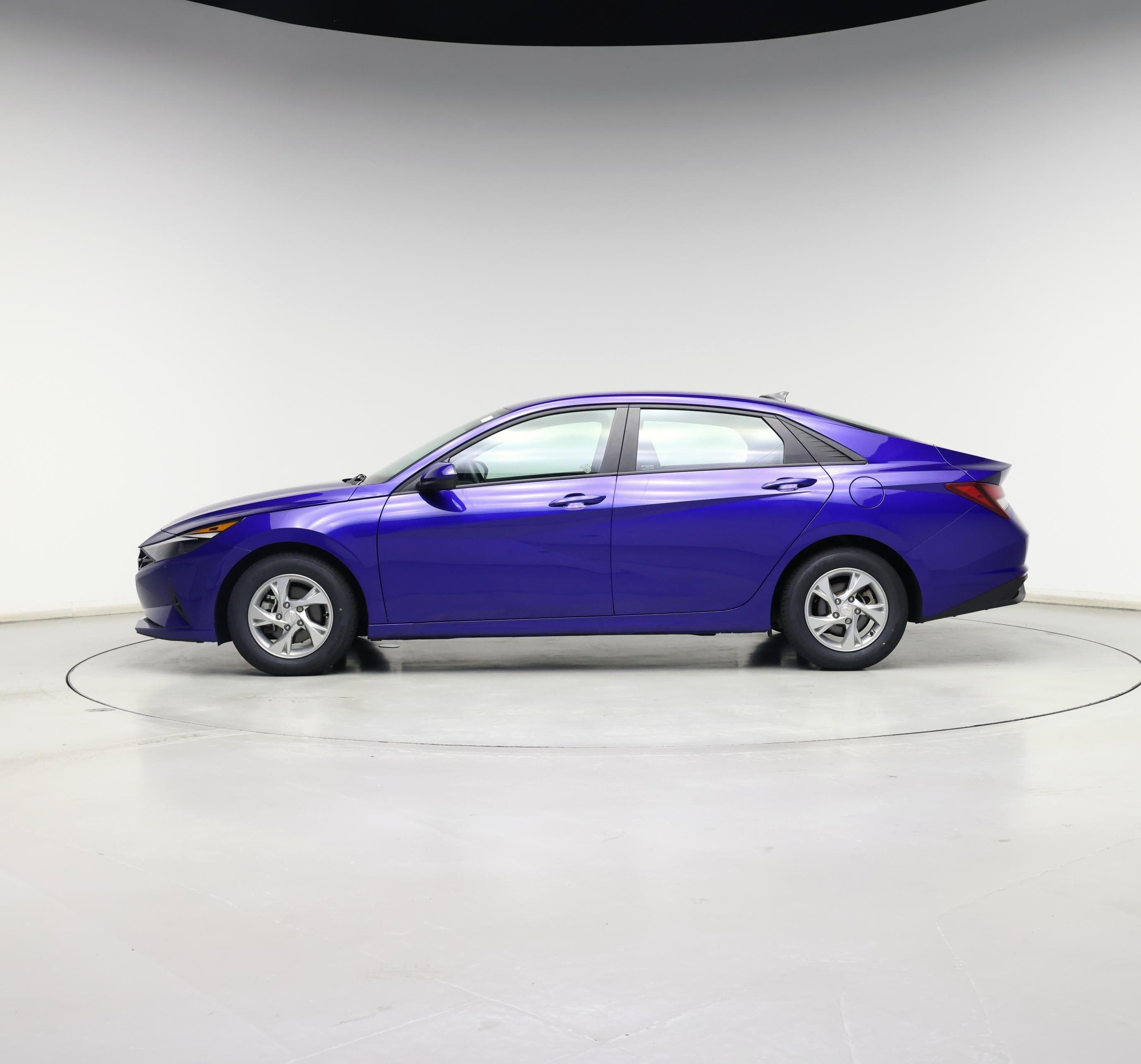 Thumbnail: 2022 Hyundai Elantra - 3