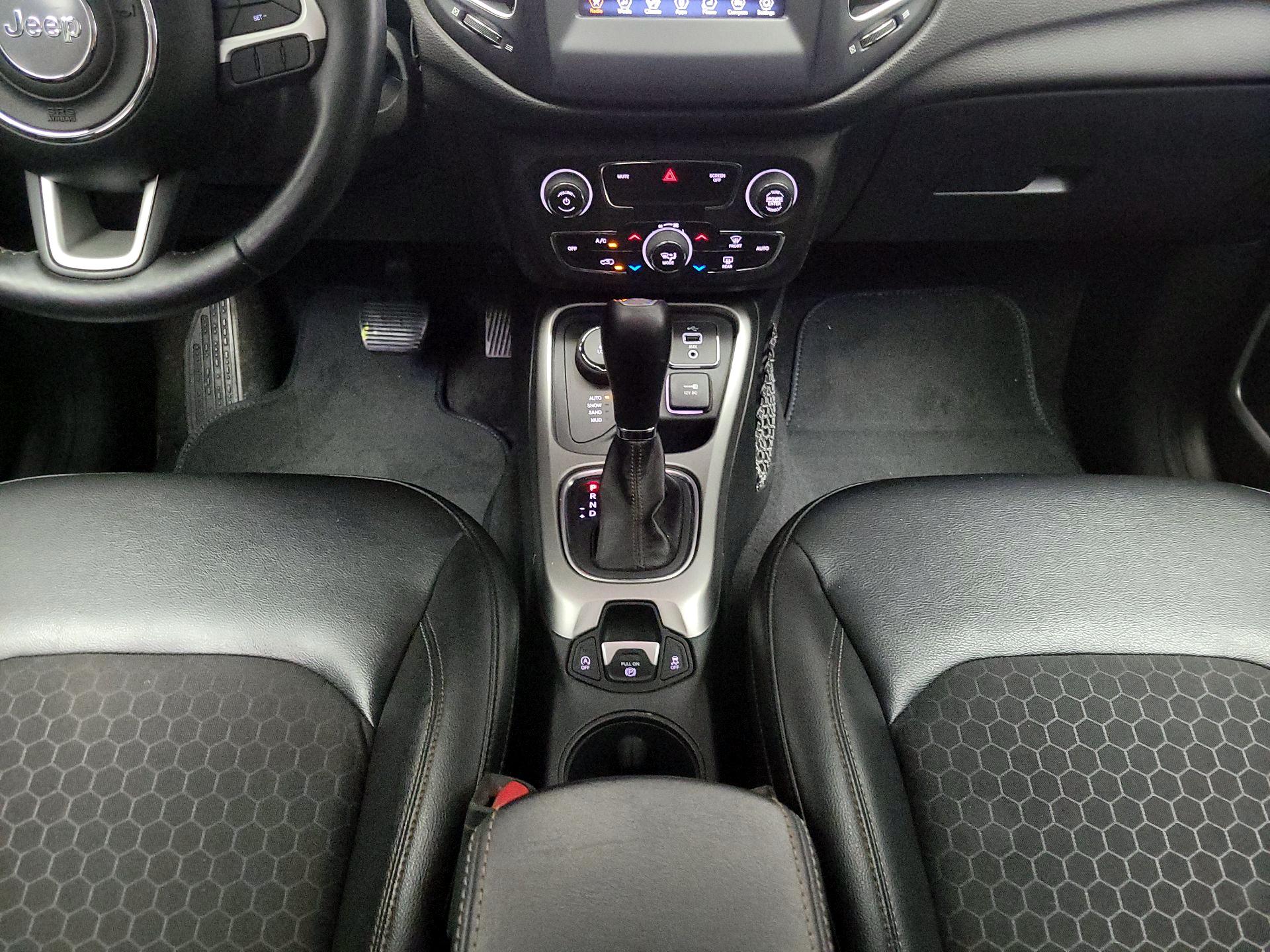 Thumbnail: 2018 Jeep Compass - 17