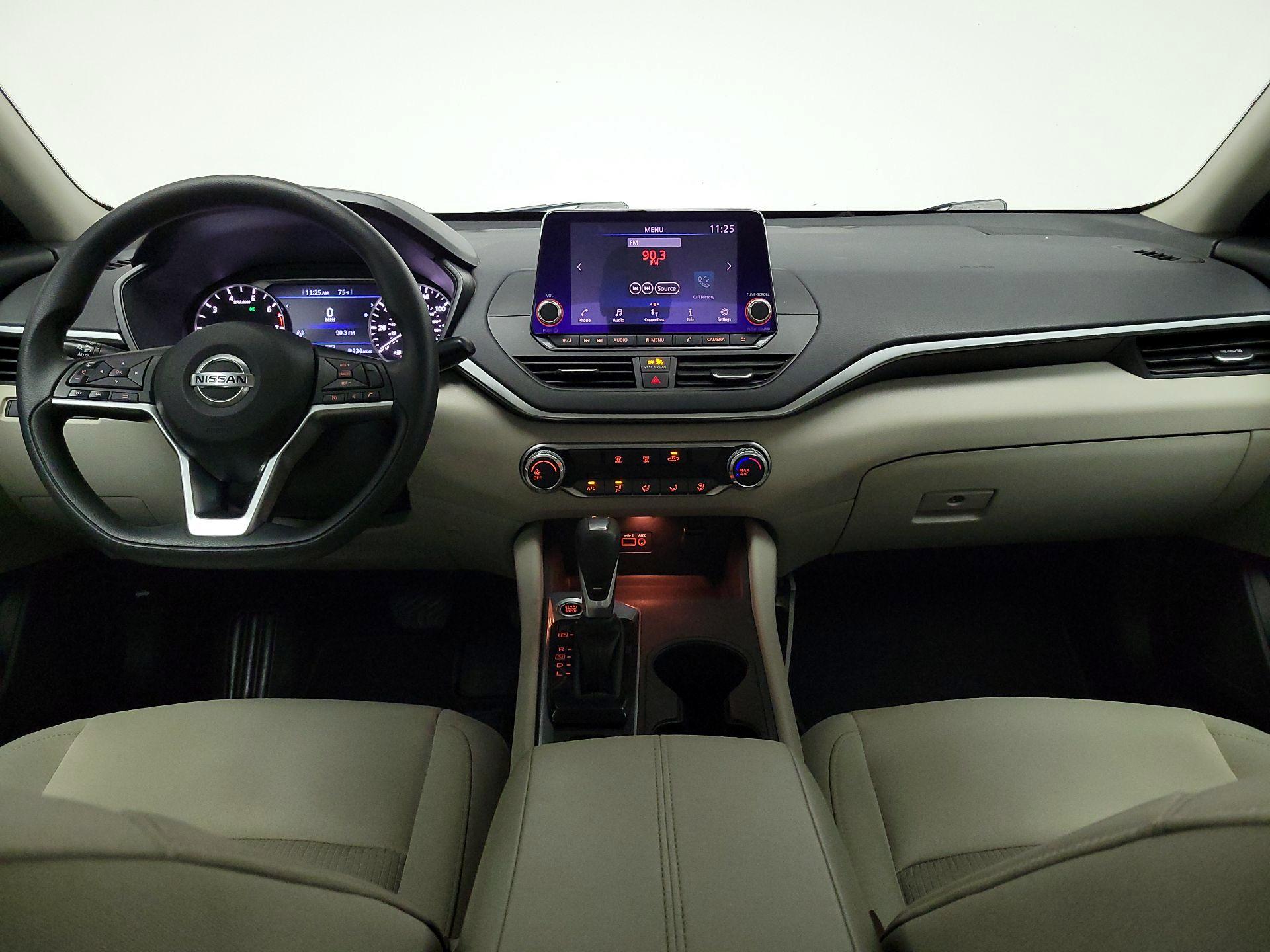 Thumbnail: 2019 Nissan Altima - 9