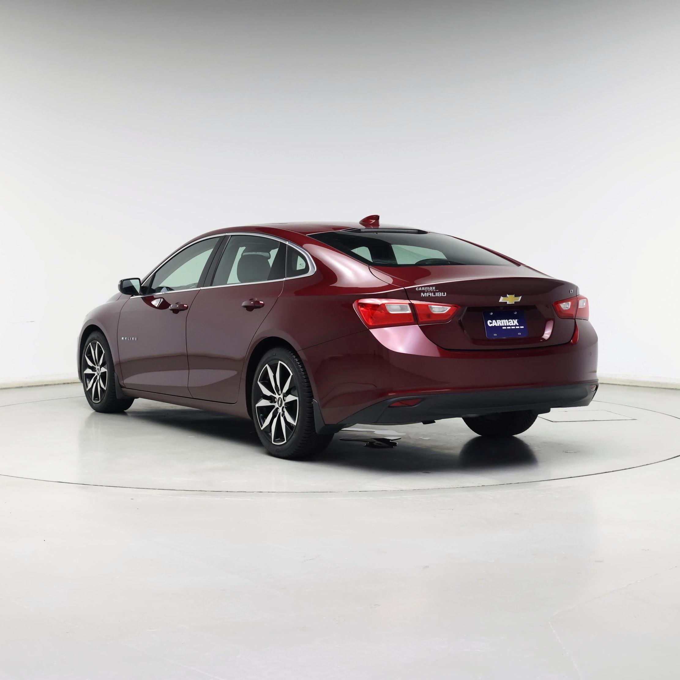 Thumbnail: 2016 Chevrolet Malibu - 2