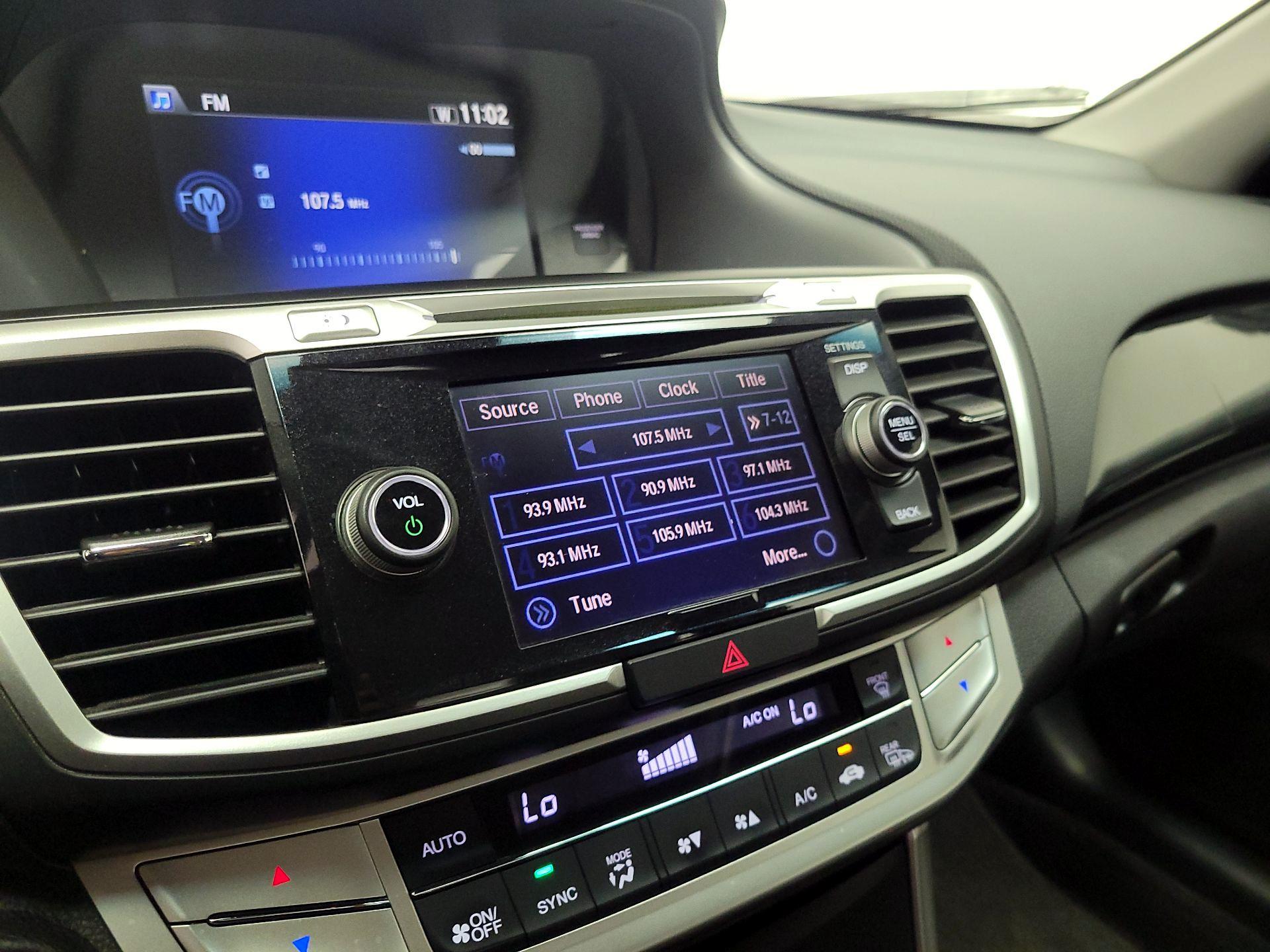 Thumbnail: 2015 Honda Accord - 15