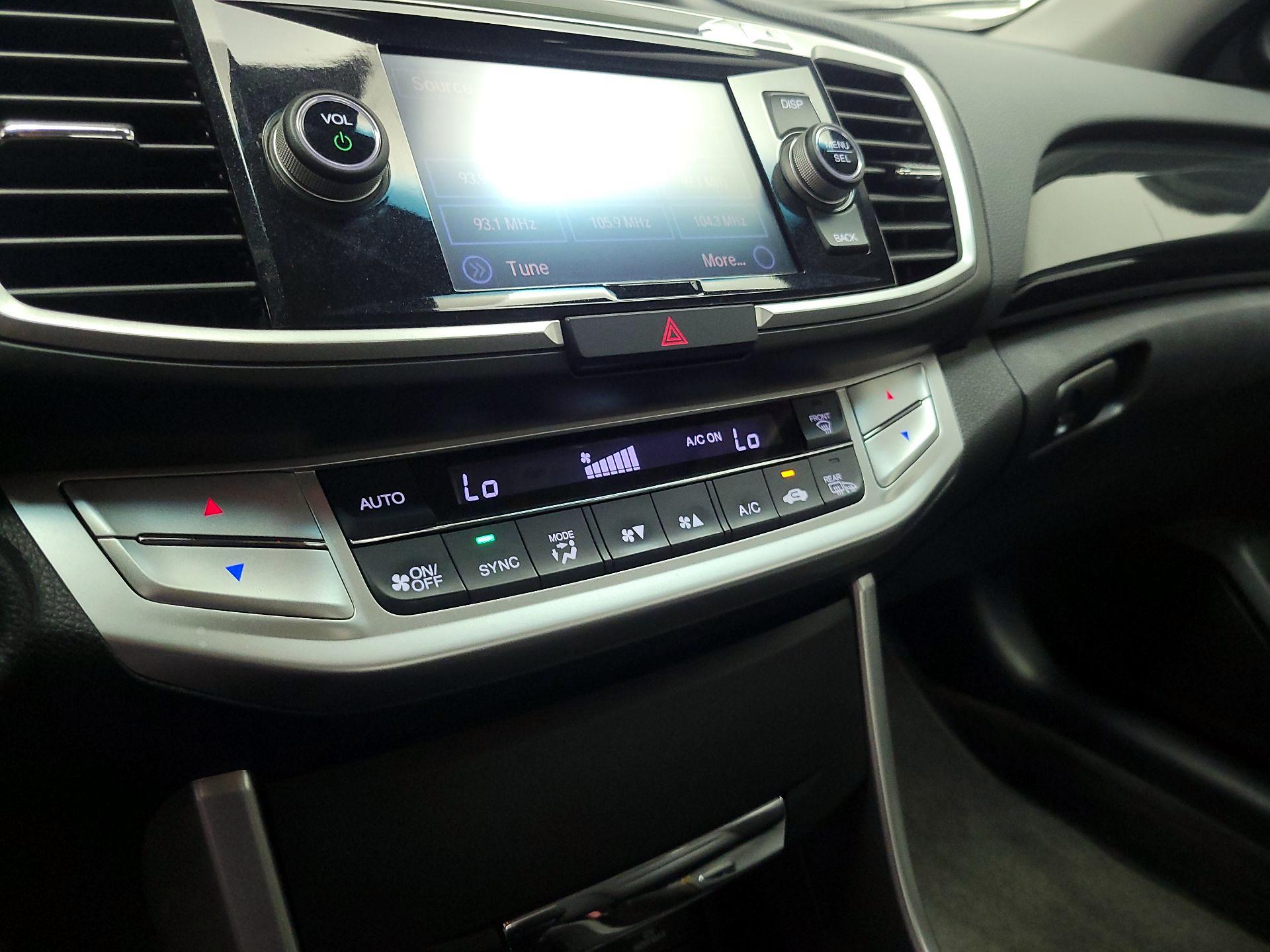 Thumbnail: 2015 Honda Accord - 16