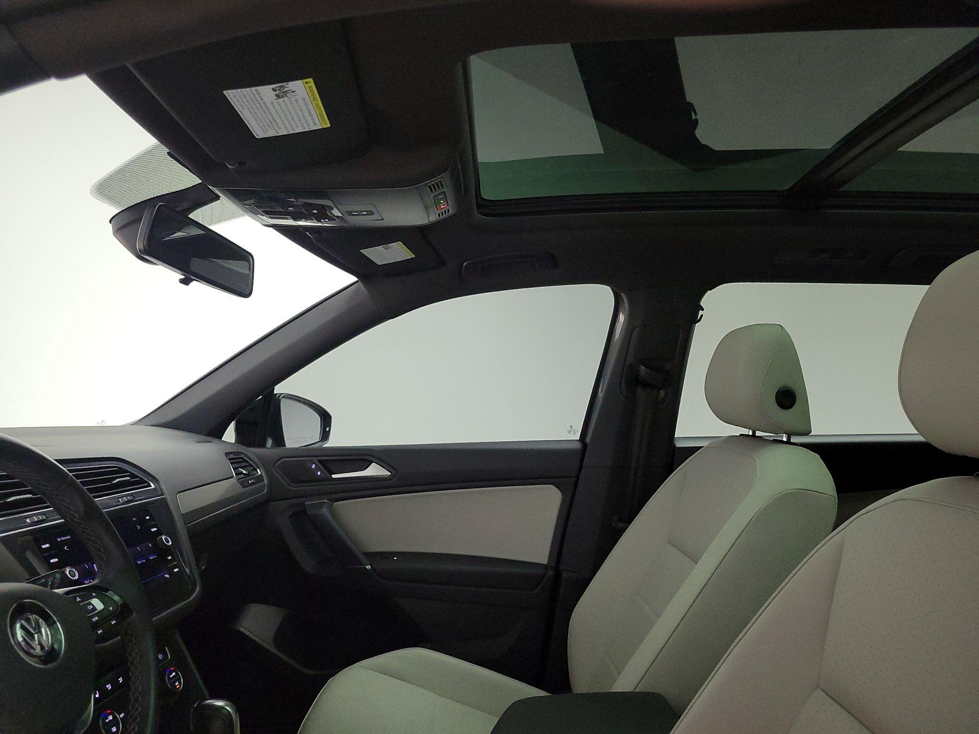Thumbnail: 2020 Volkswagen Tiguan - 19