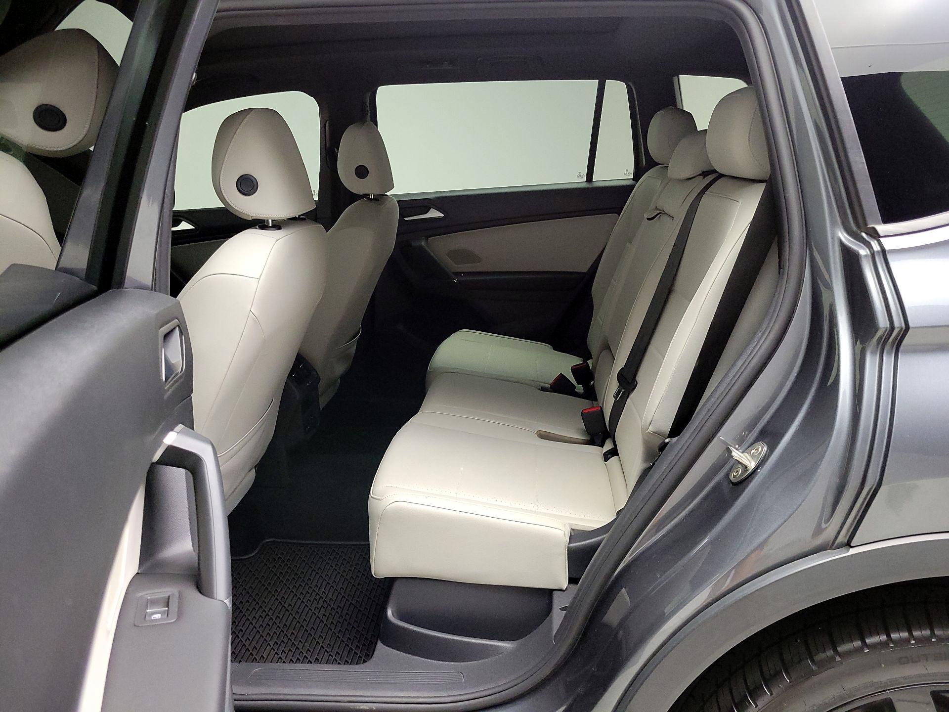 Thumbnail: 2020 Volkswagen Tiguan - 20
