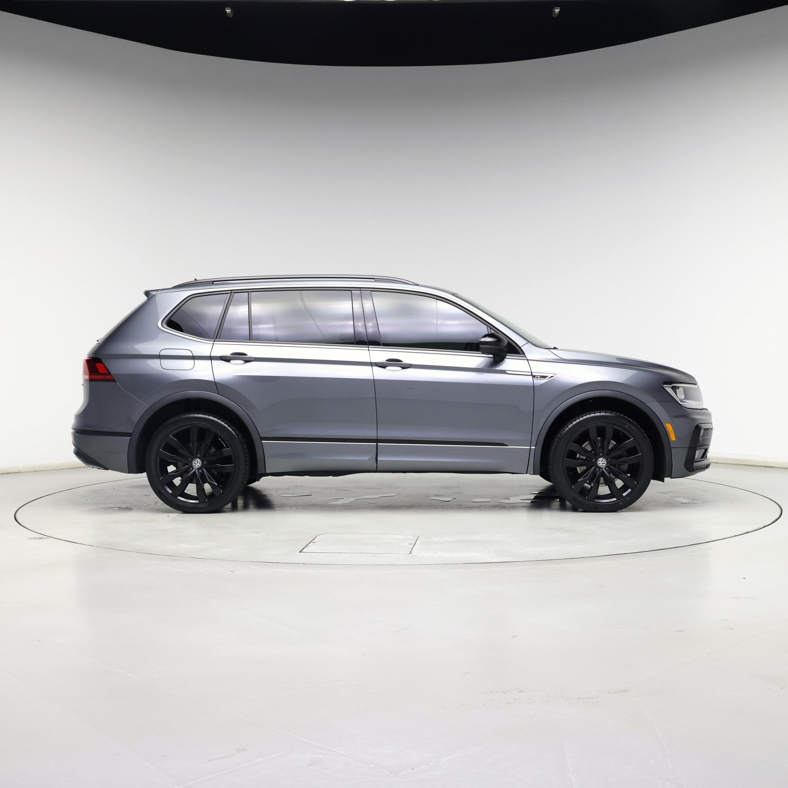 Thumbnail: 2020 Volkswagen Tiguan - 7