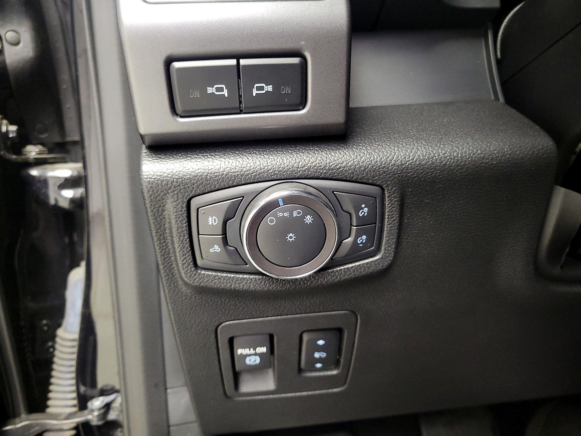 Thumbnail: 2019 Ford F-150 - 13
