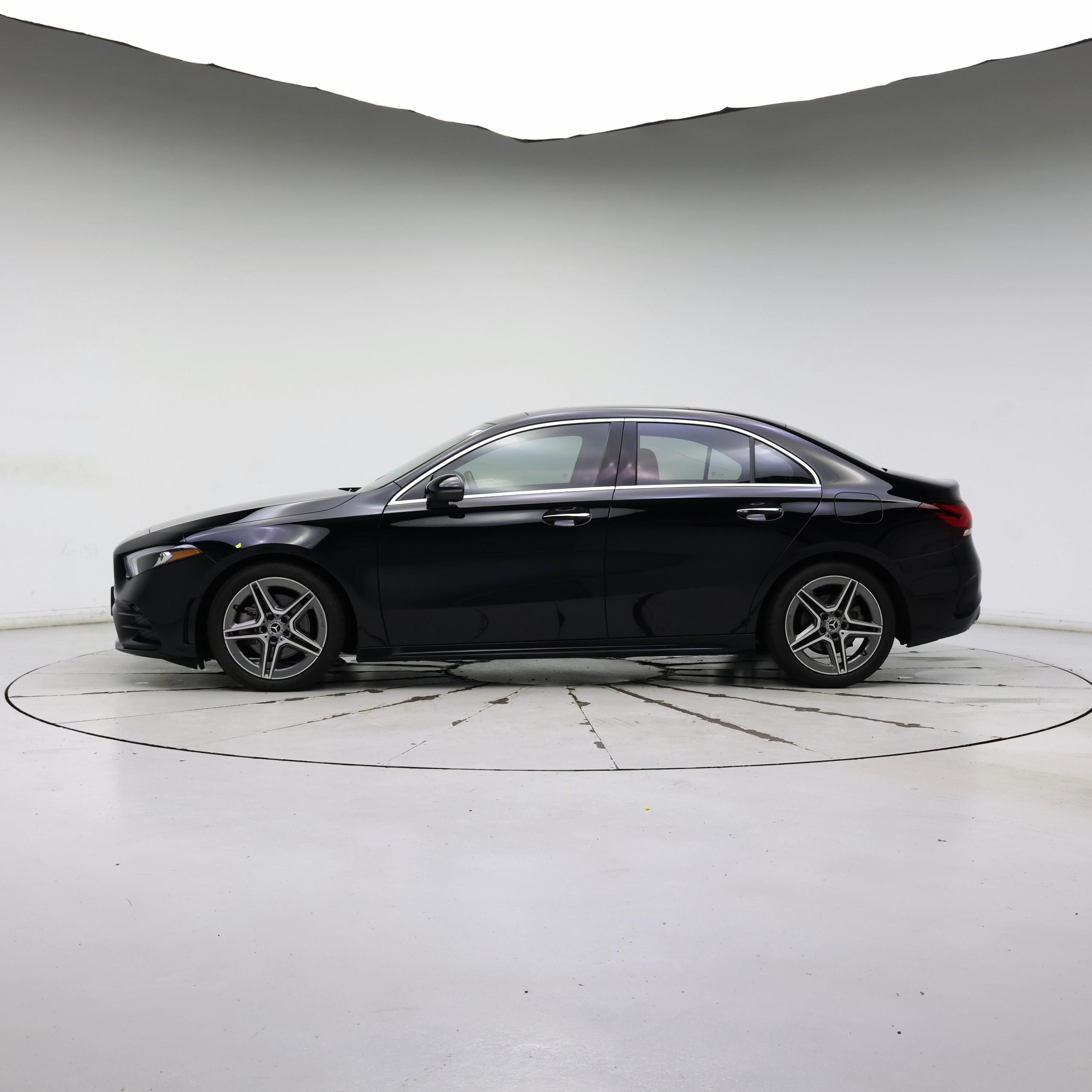Thumbnail: 2022 Mercedes-Benz A-Class - 3