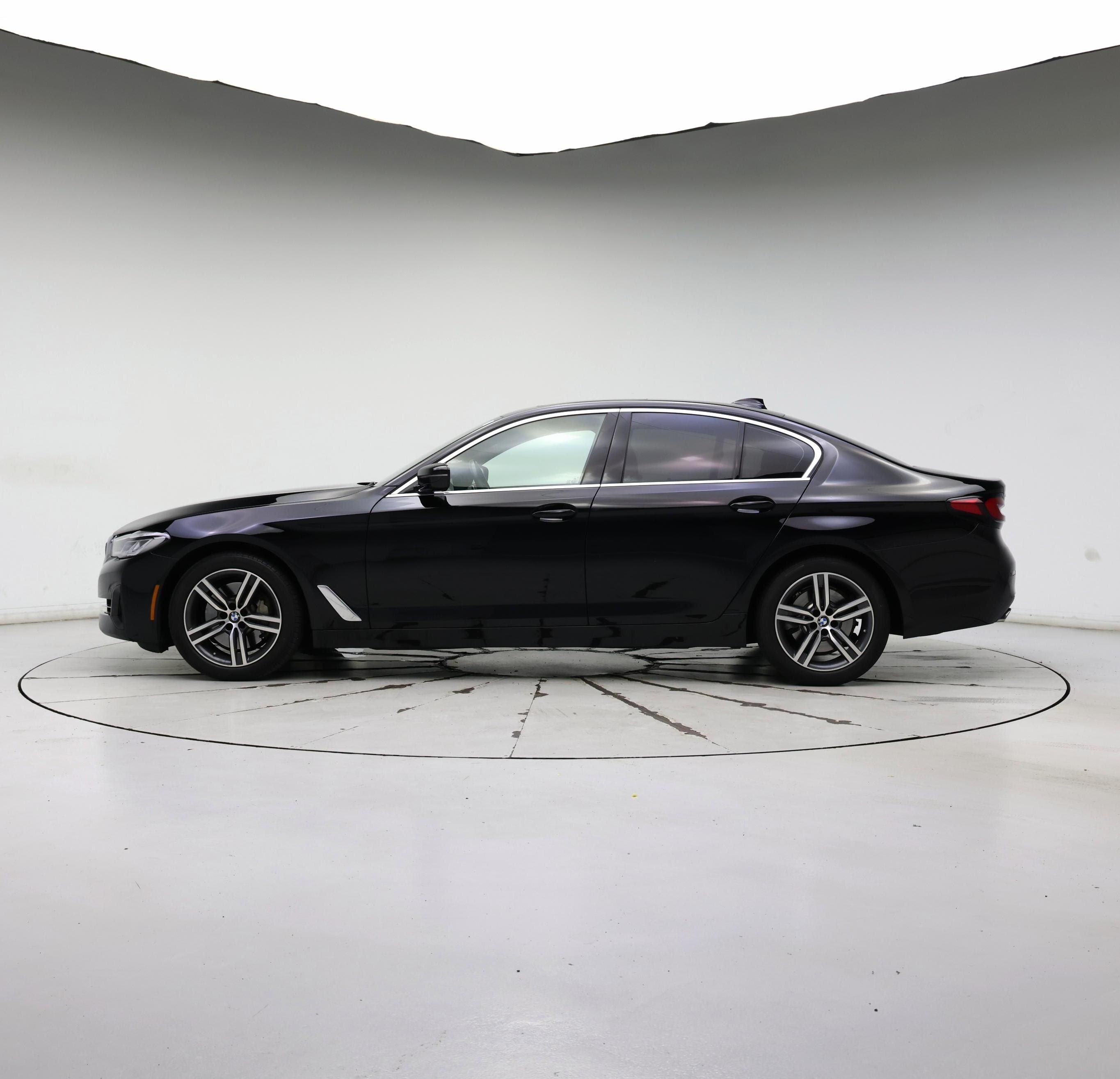 Thumbnail: 2022 BMW 5 Series - 3