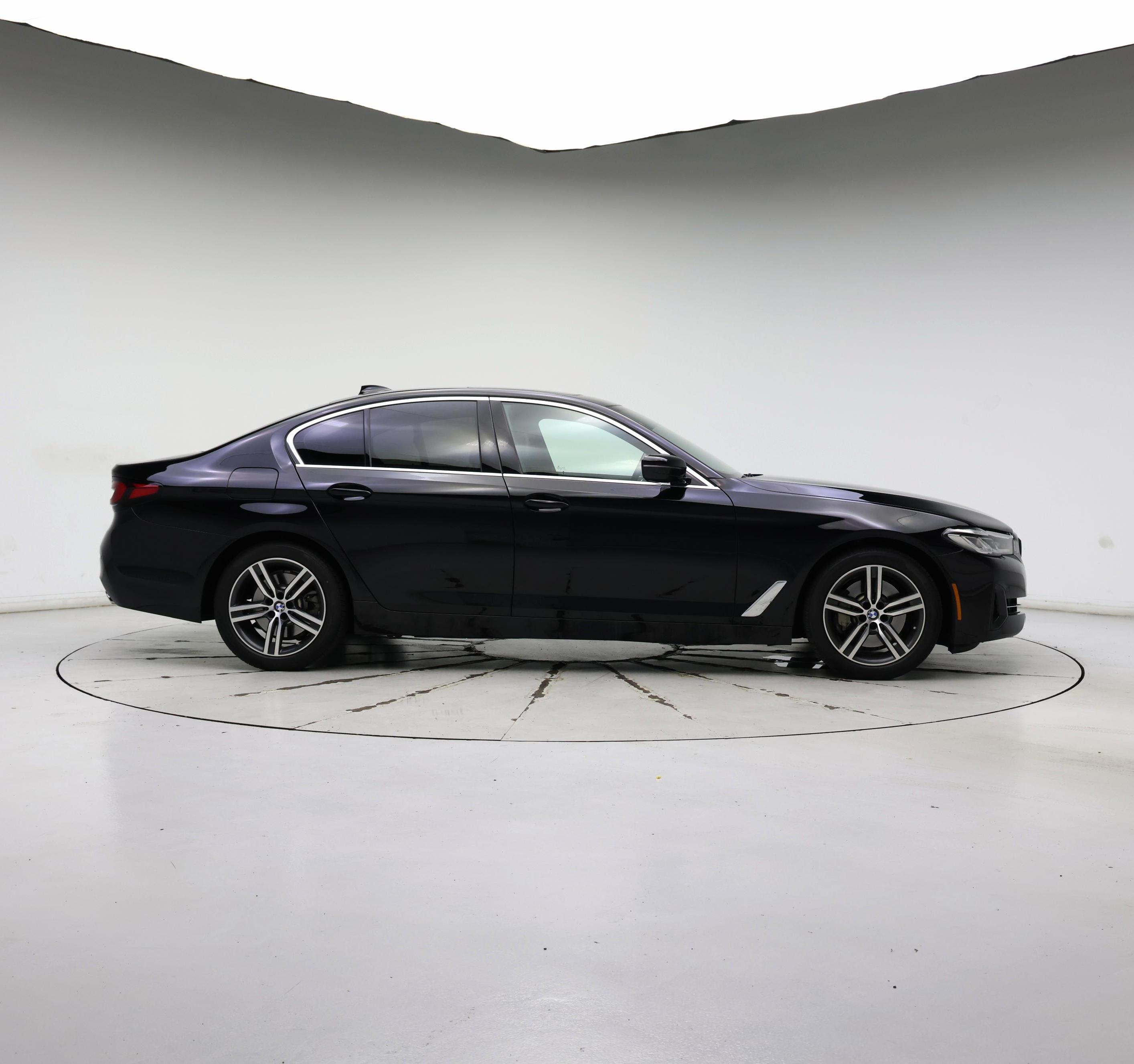 Thumbnail: 2022 BMW 5 Series - 7