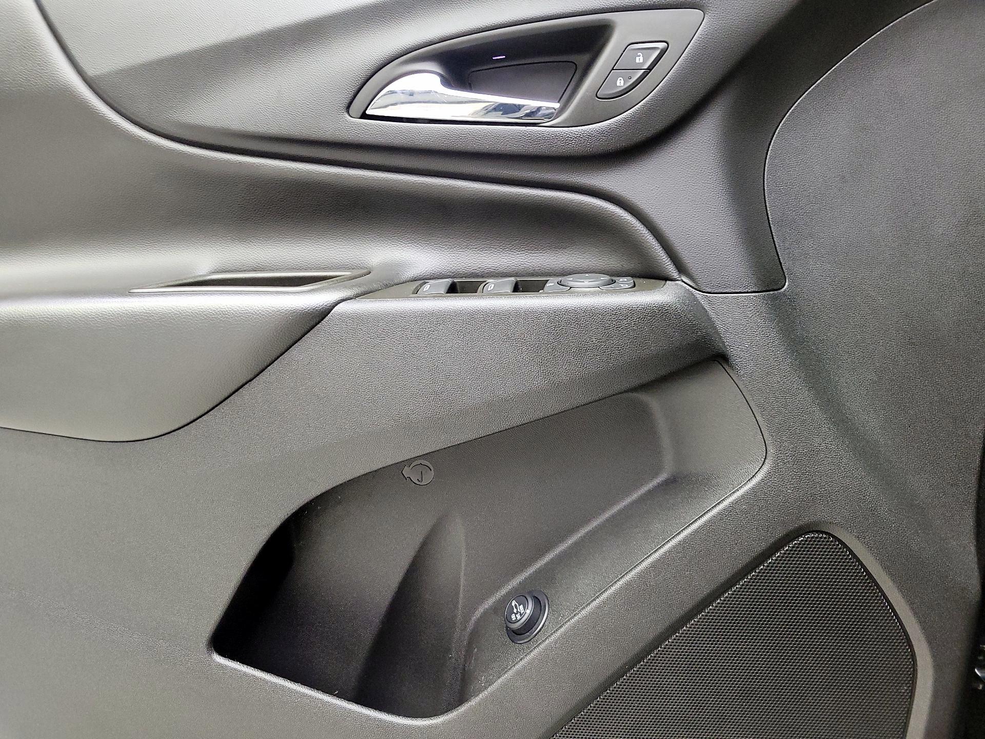 Thumbnail: 2023 Chevrolet Equinox - 12