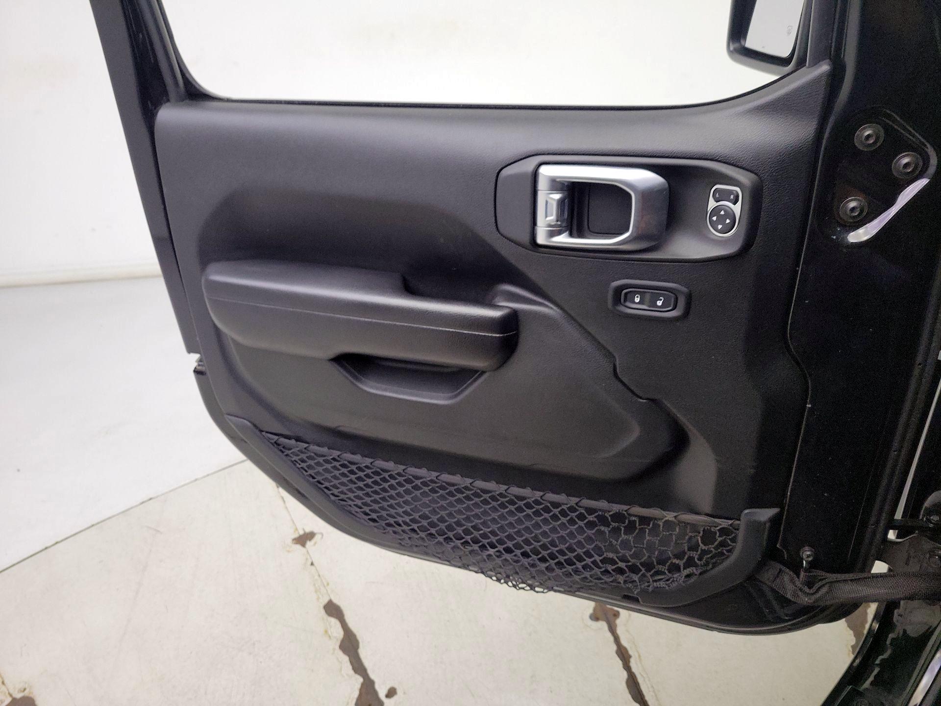 Thumbnail: 2021 Jeep Wrangler - 12