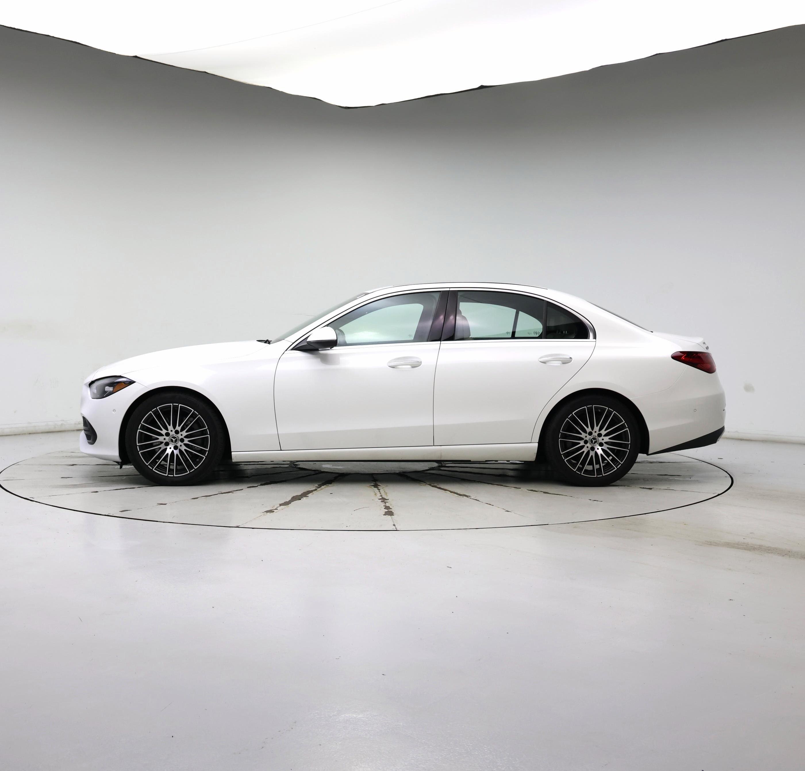 Thumbnail: 2024 Mercedes-Benz C-Class - 3