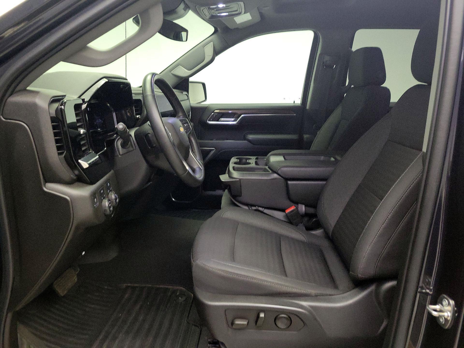 Thumbnail: 2023 Chevrolet Silverado 1500 - 11