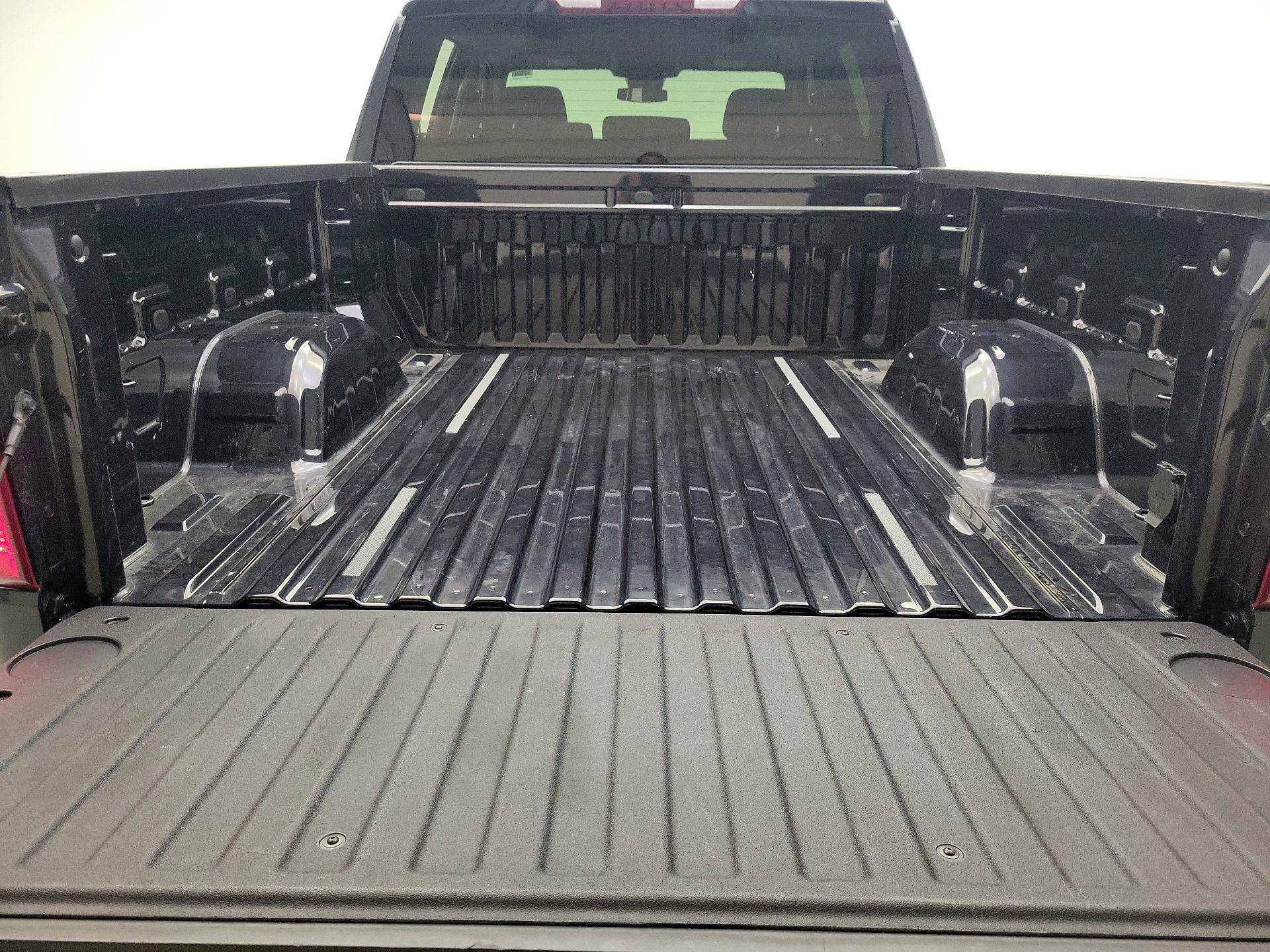 Thumbnail: 2023 Chevrolet Silverado 1500 - 20
