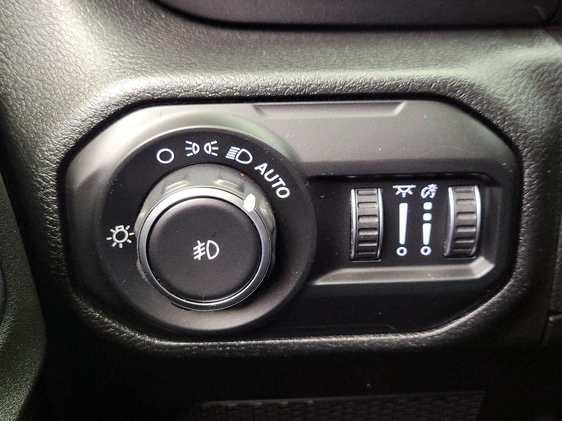 Thumbnail: 2020 Jeep Wrangler - 13