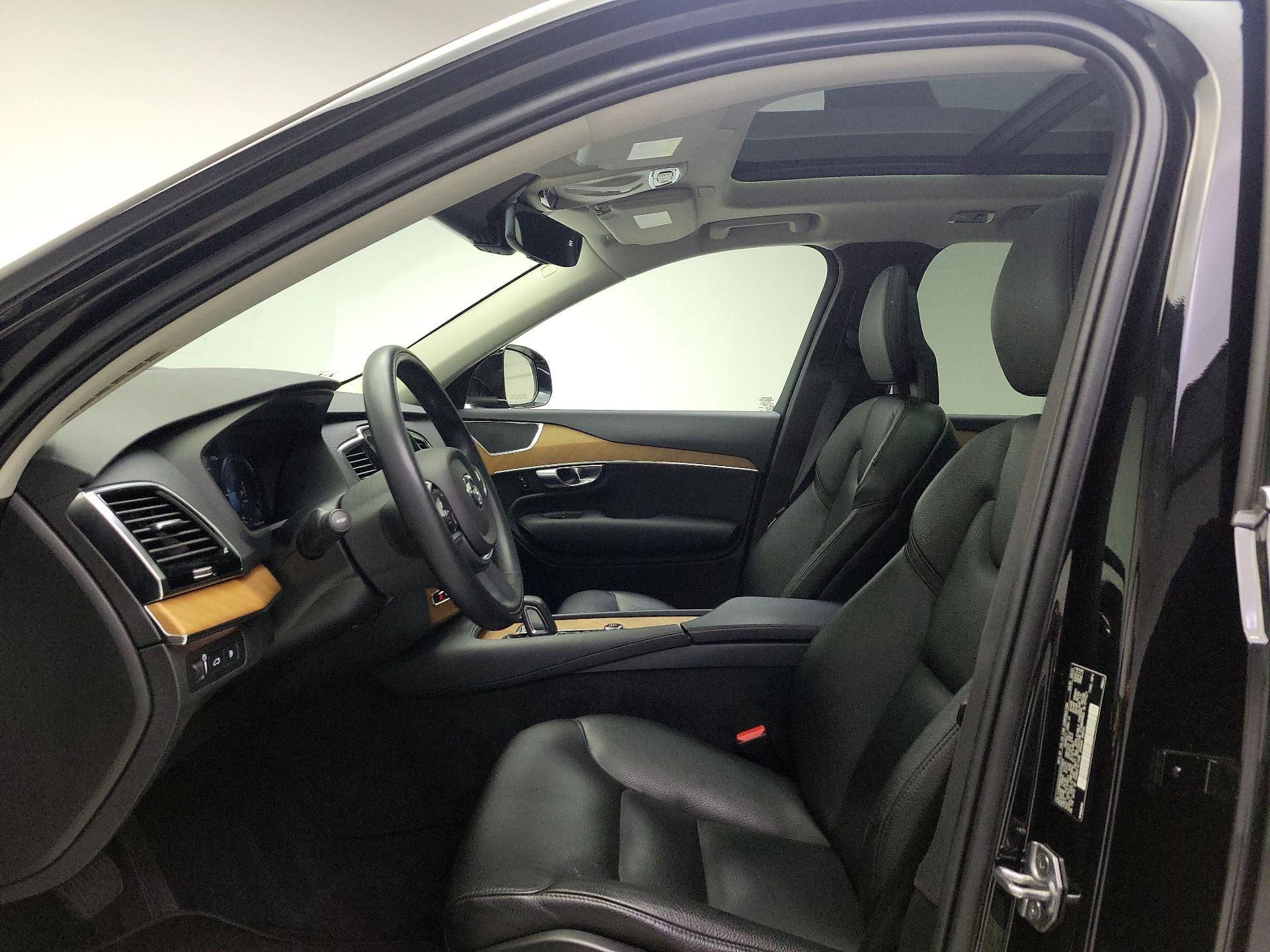 Thumbnail: 2021 Volvo XC90 - 20