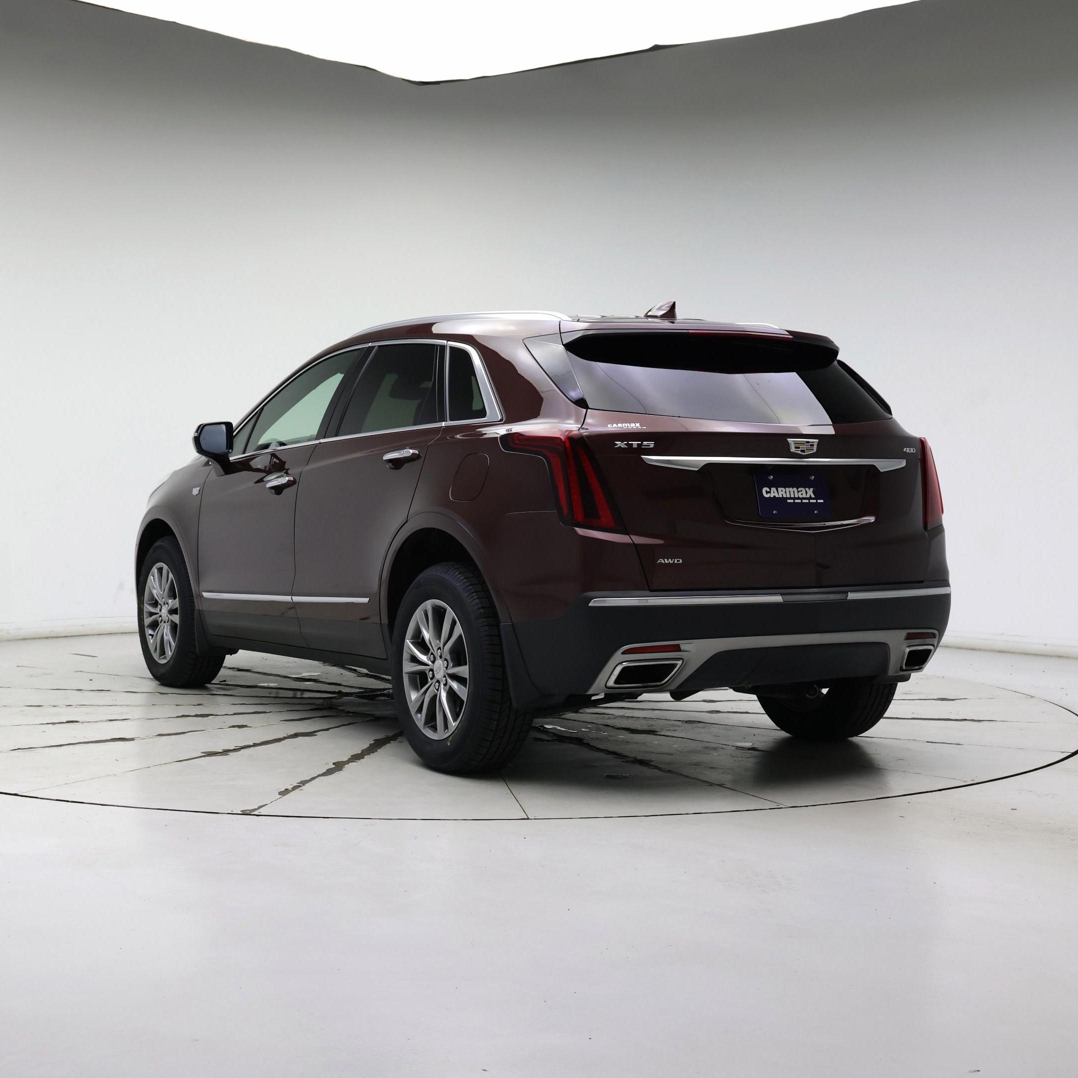 Thumbnail: 2022 Cadillac XT5 - 2