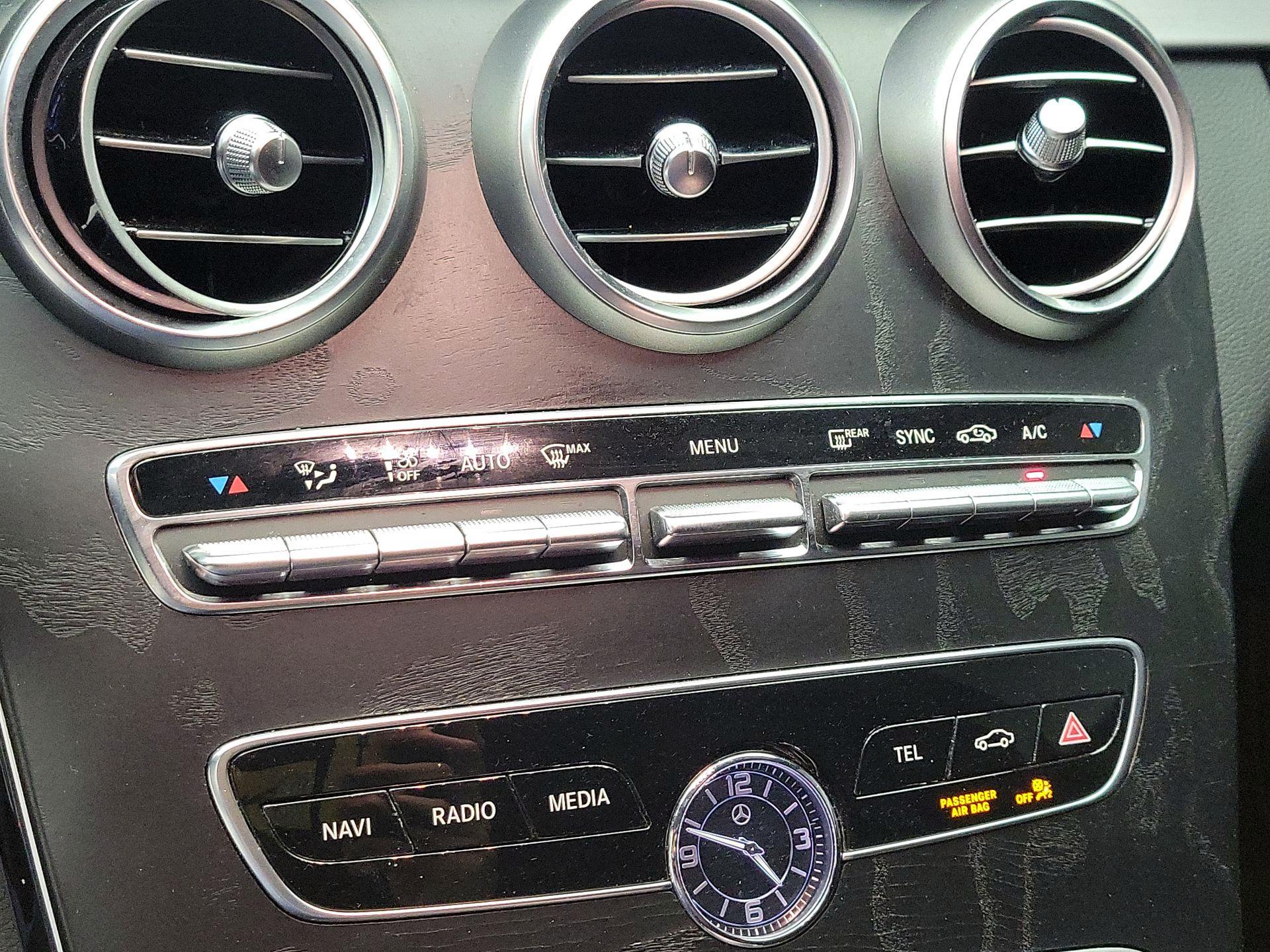 Thumbnail: 2020 Mercedes-Benz C-Class - 16