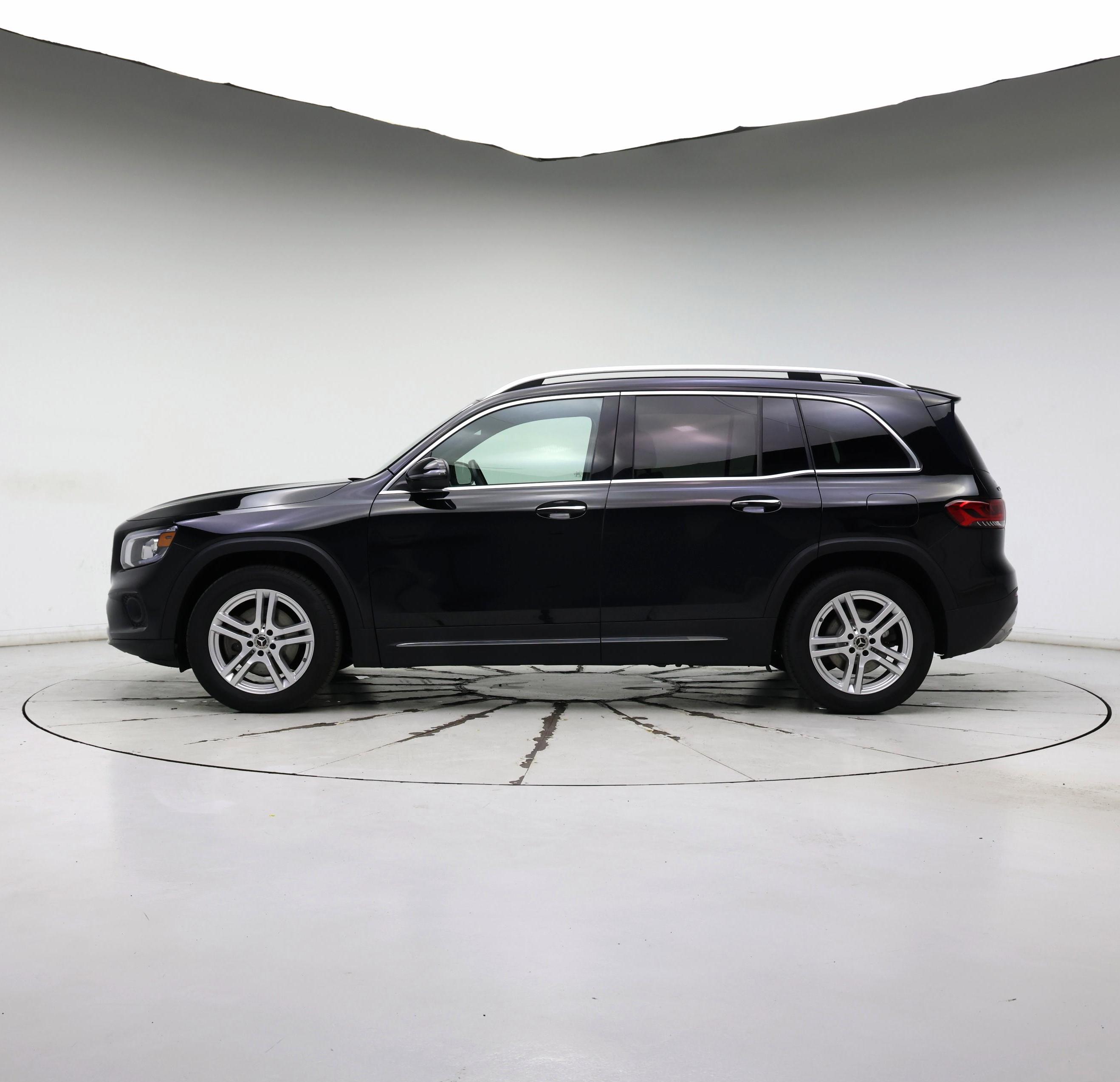 Thumbnail: 2021 Mercedes-Benz GLB - 3