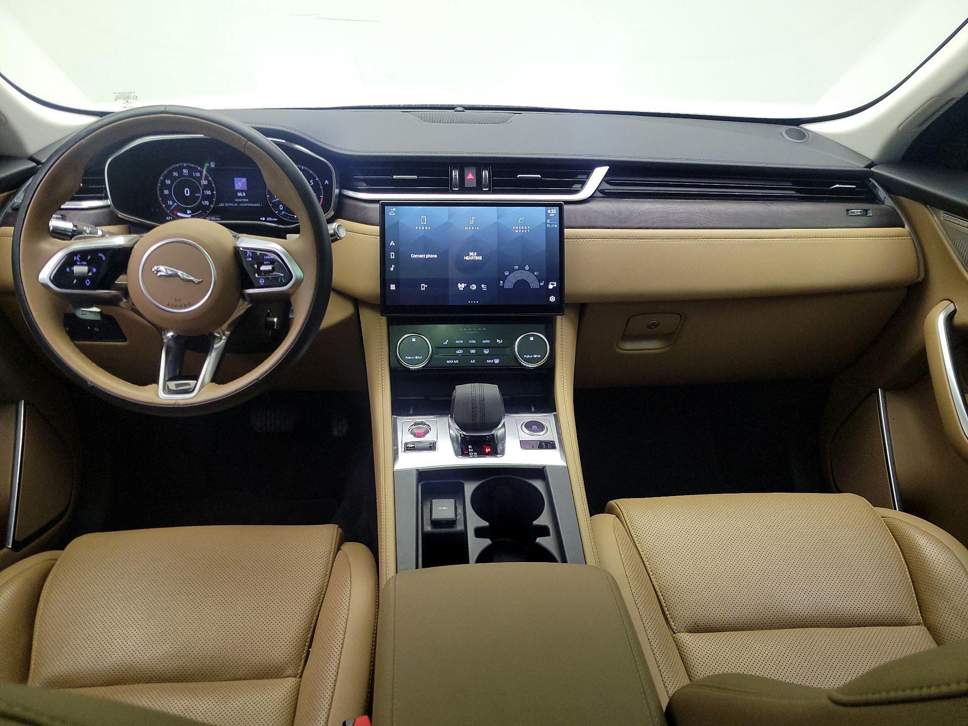 Thumbnail: 2021 Jaguar F-Pace - 9