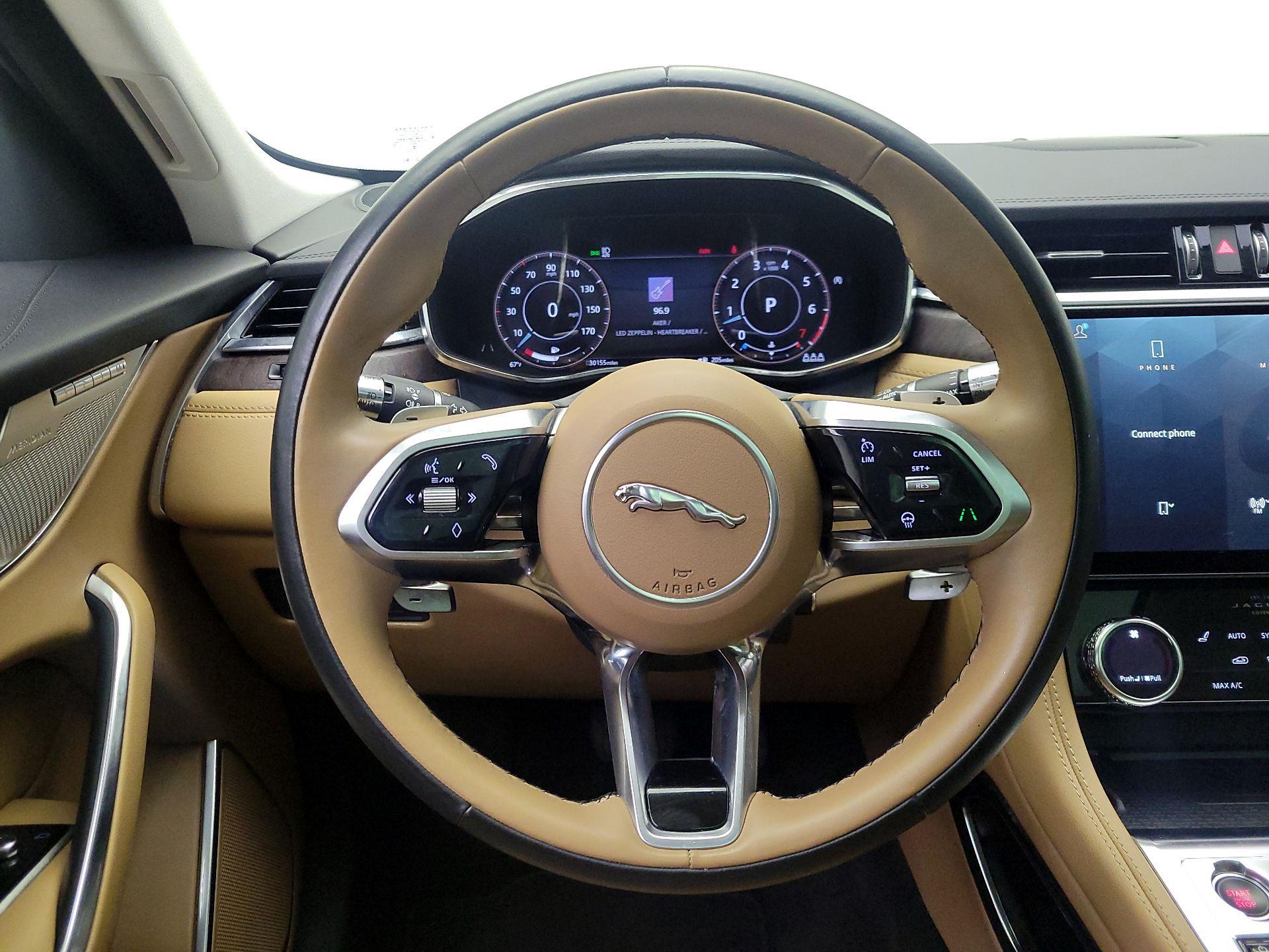 Thumbnail: 2021 Jaguar F-Pace - 10
