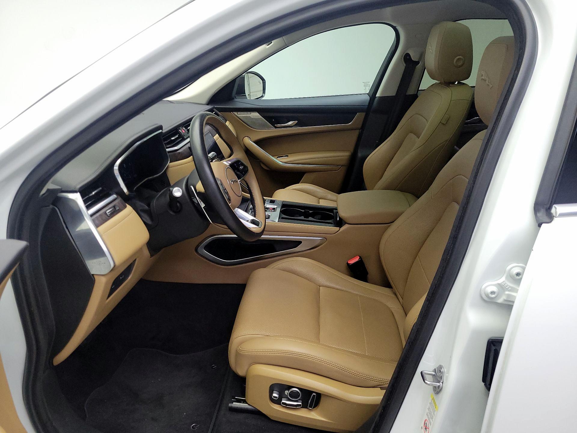 Thumbnail: 2021 Jaguar F-Pace - 11