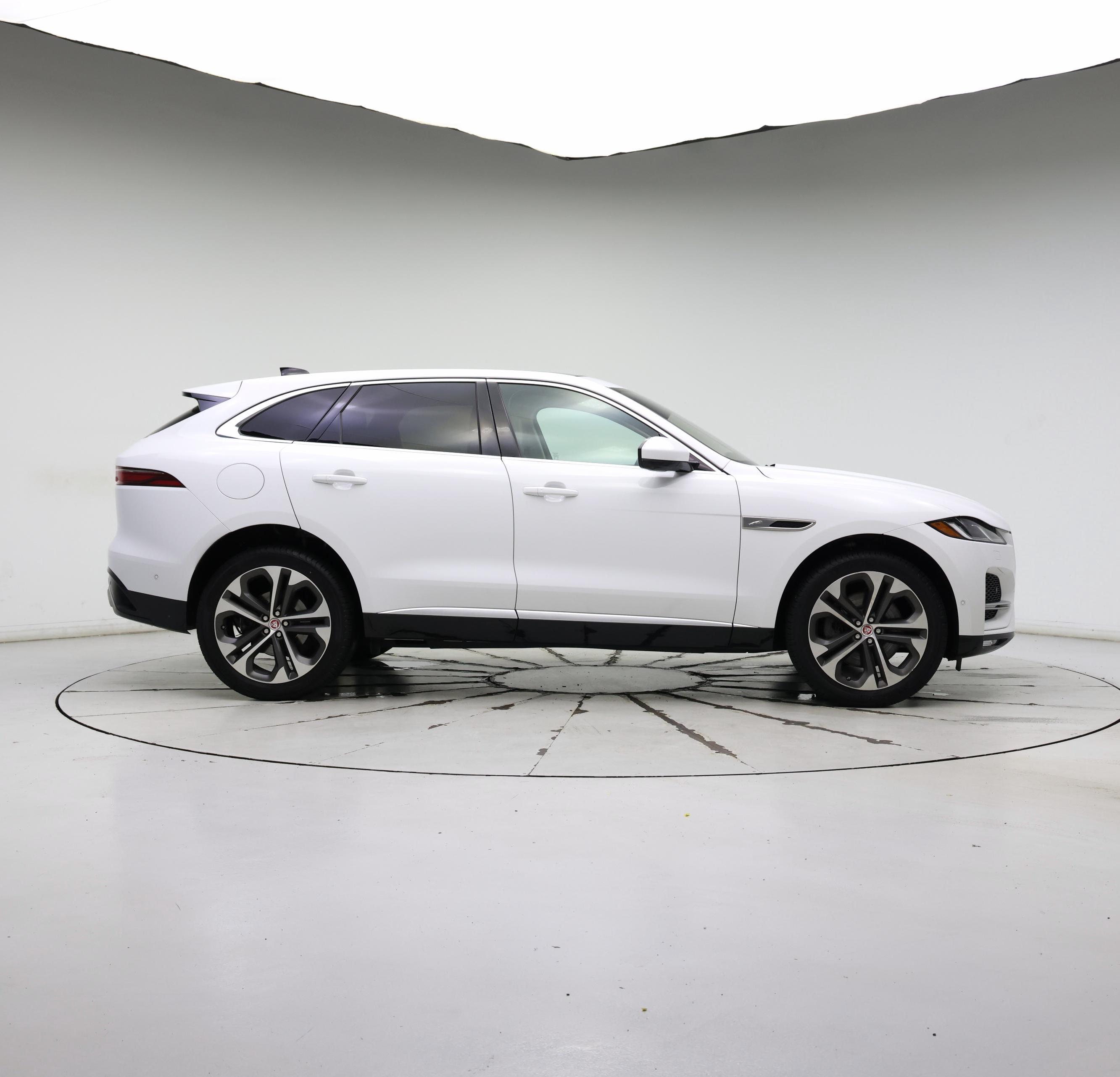 Thumbnail: 2021 Jaguar F-Pace - 7