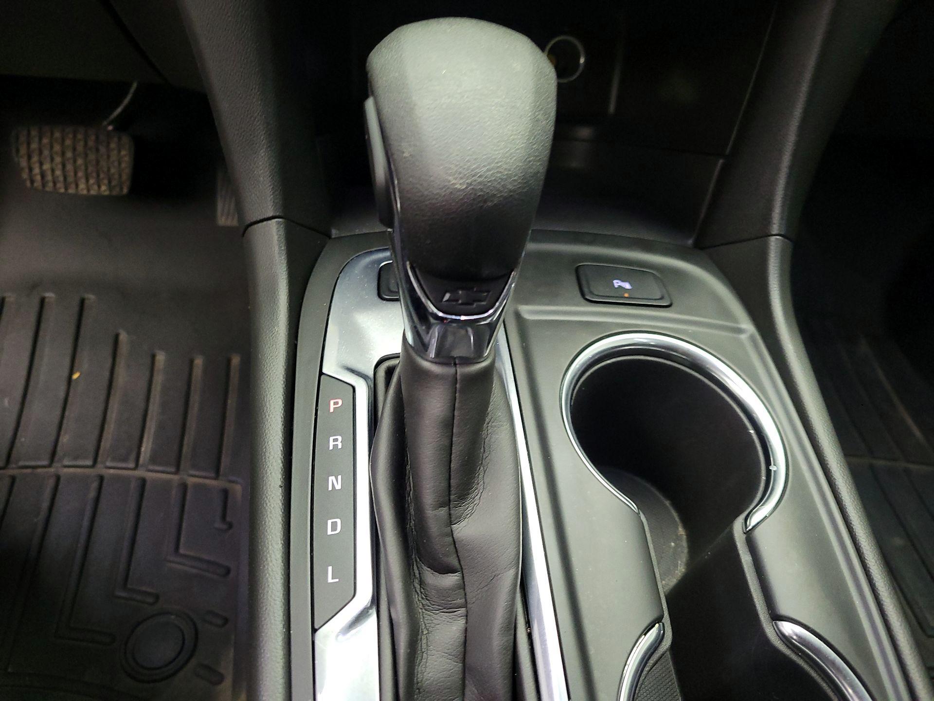 Thumbnail: 2023 Chevrolet Equinox - 16