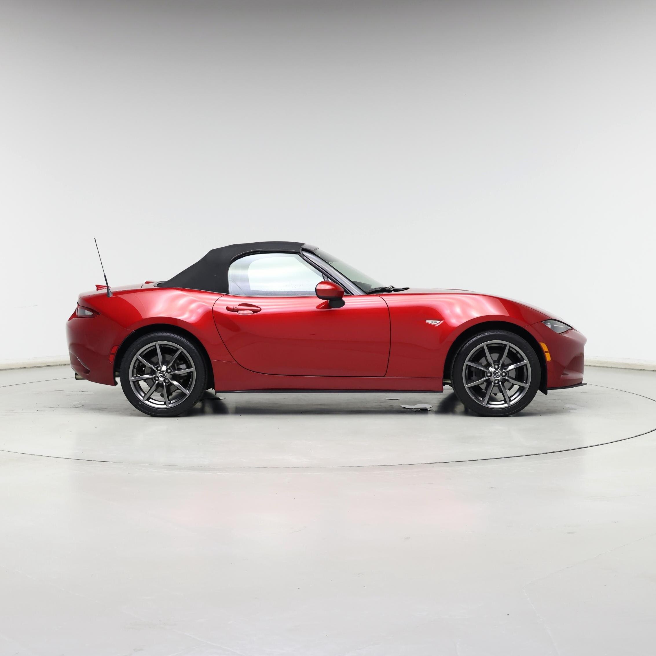 Thumbnail: 2016 Mazda MX-5 Miata - 7