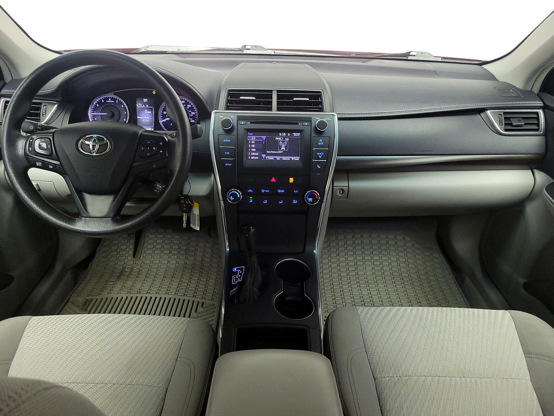 Thumbnail: 2017 Toyota Camry - 9