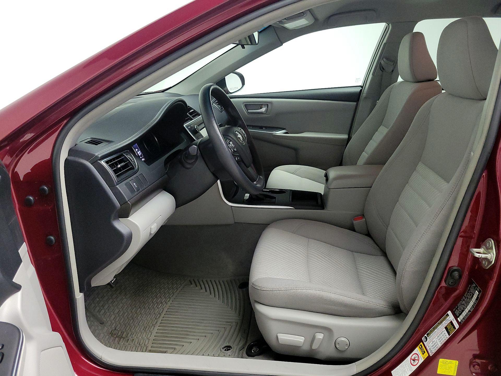 Thumbnail: 2017 Toyota Camry - 11