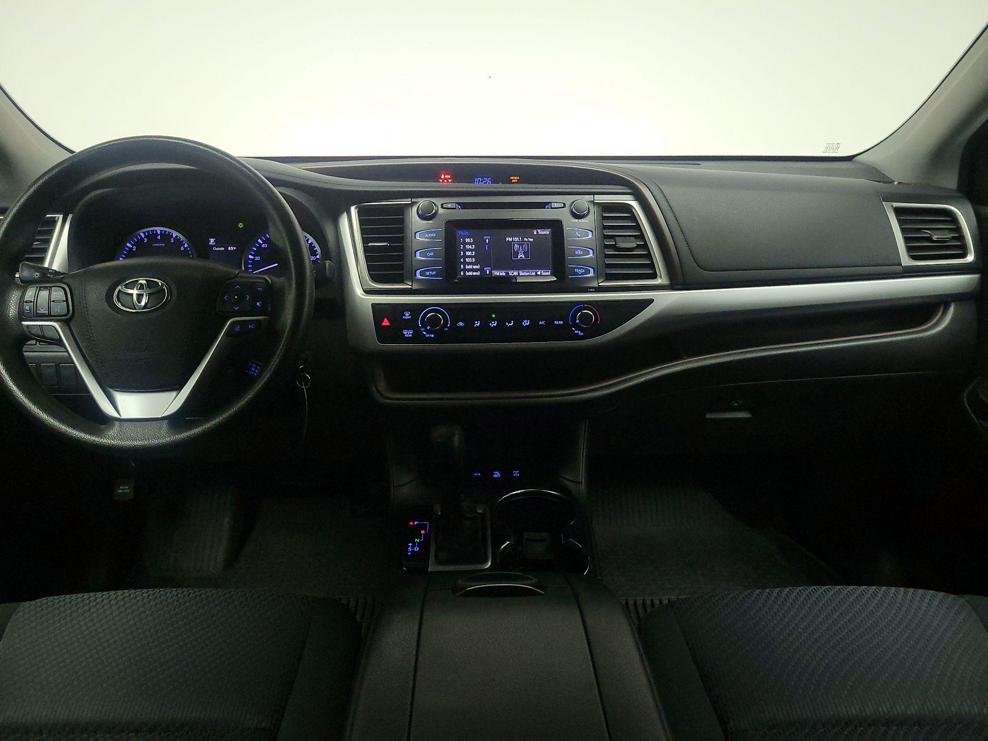 Thumbnail: 2019 Toyota Highlander - 9