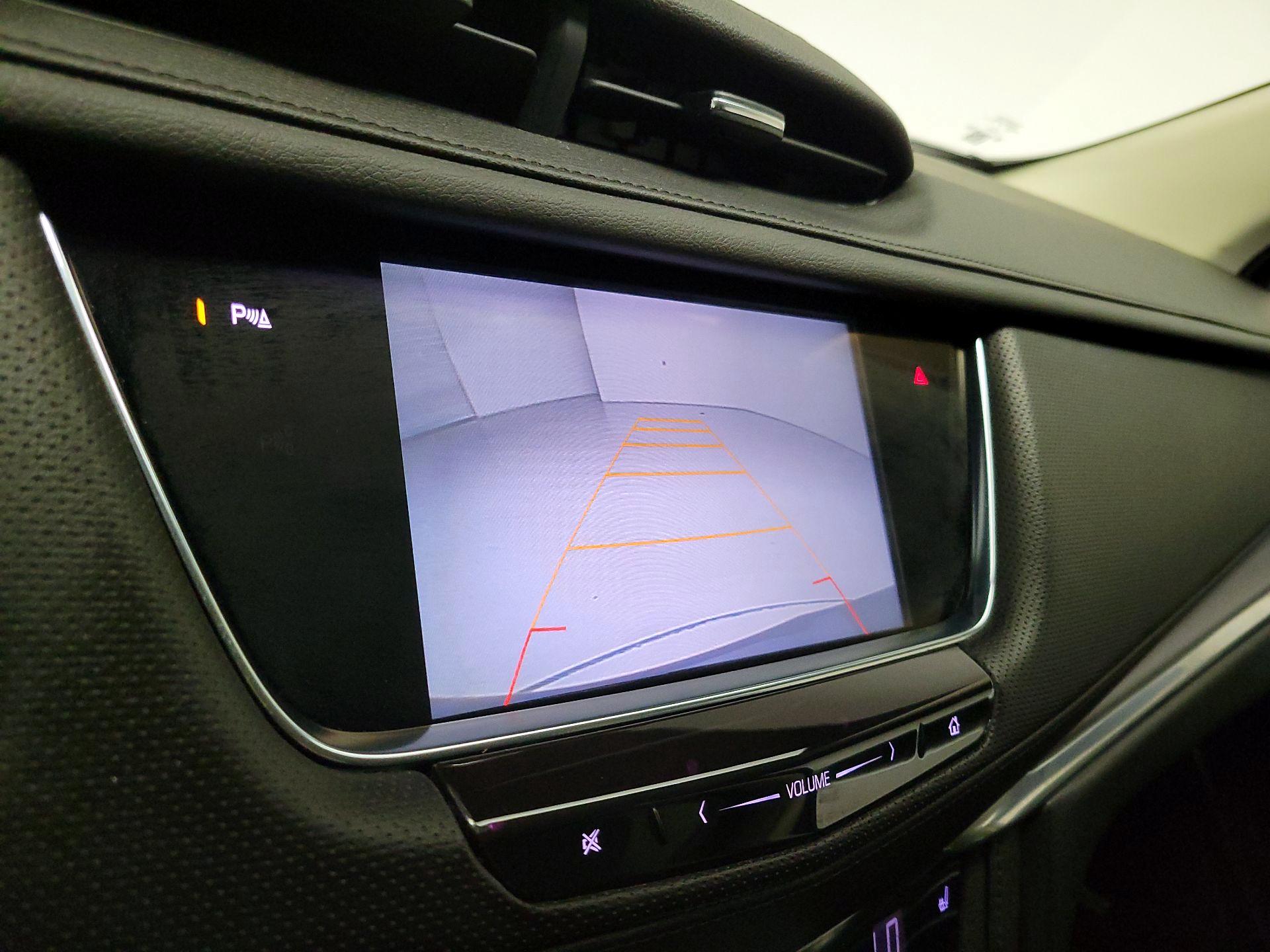 Thumbnail: 2017 Cadillac XT5 - 15