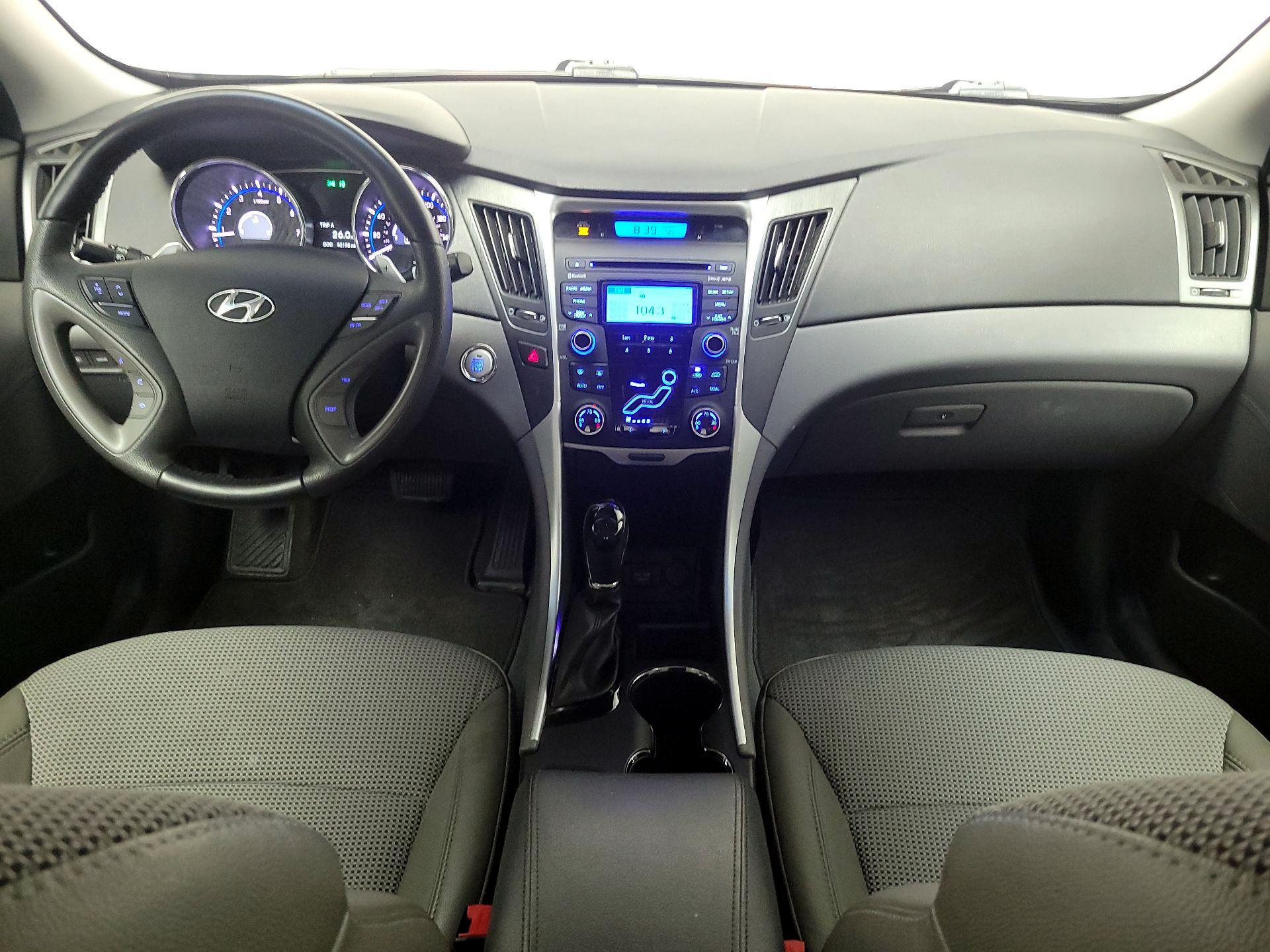 Thumbnail: 2013 Hyundai Sonata - 9