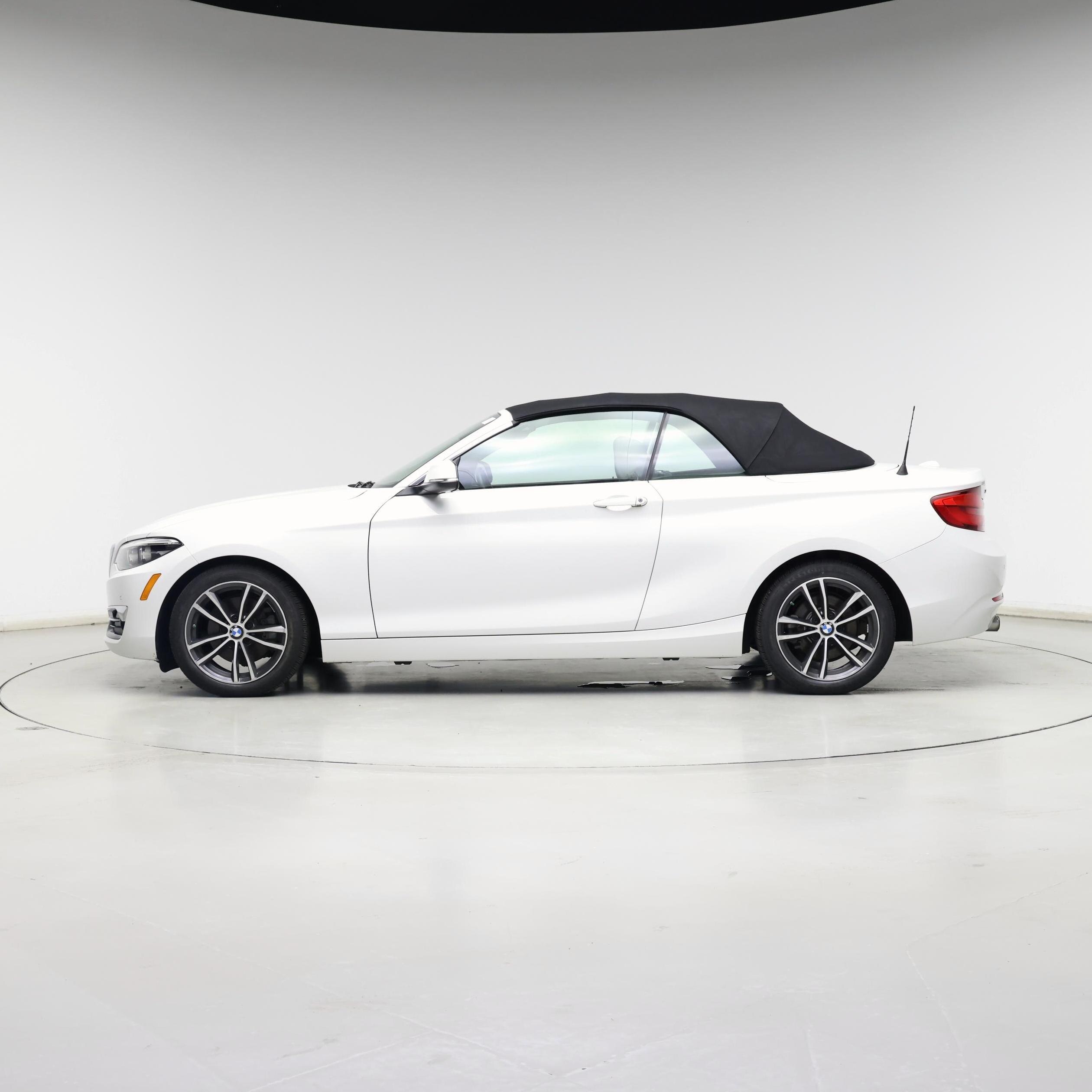 Thumbnail: 2019 BMW 2 Series - 3