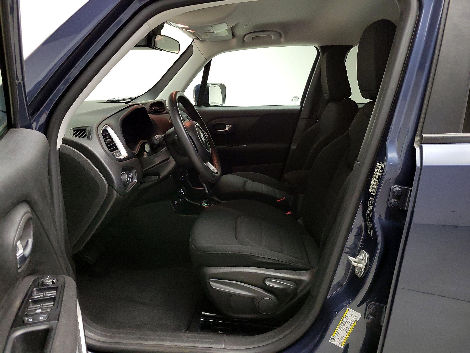 Thumbnail: 2020 Jeep Renegade - 11
